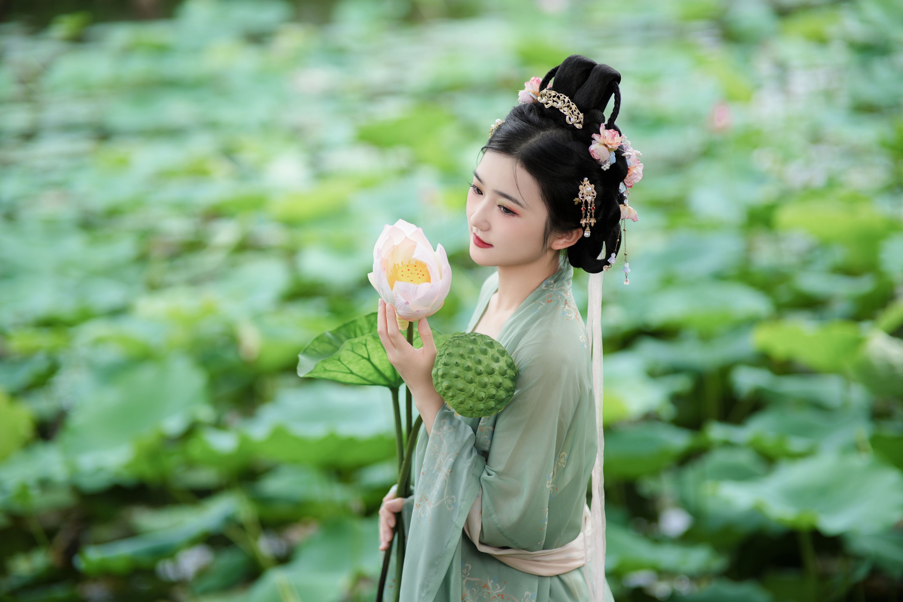 图片[3]-蛋糕的蛋蛋 – 《清荷雅韵》[22P]-COS写真在线网