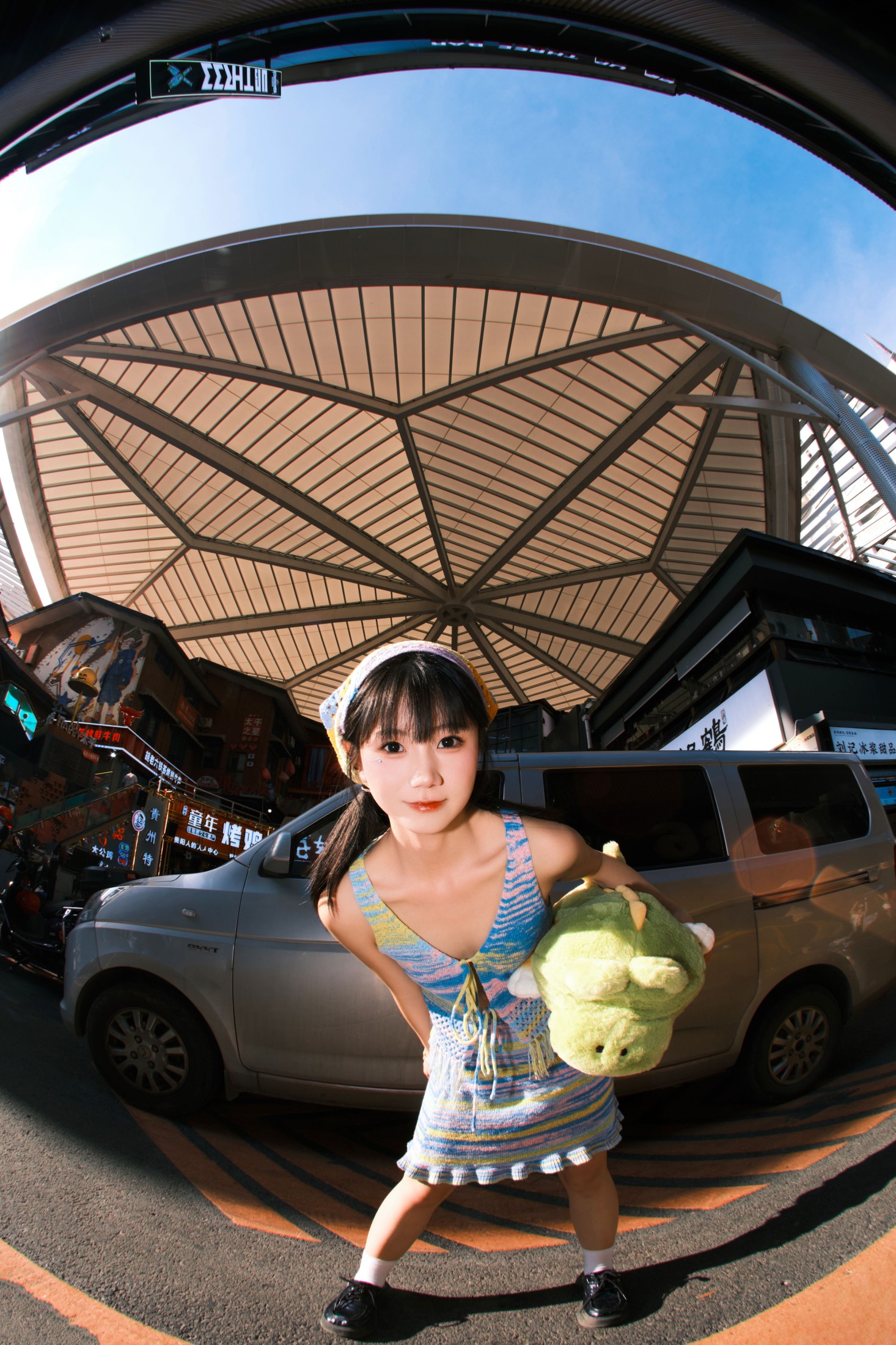 图片[4]-肉宋堡 – 《多巴胺鱼眼街拍》[22P]-COS写真在线网