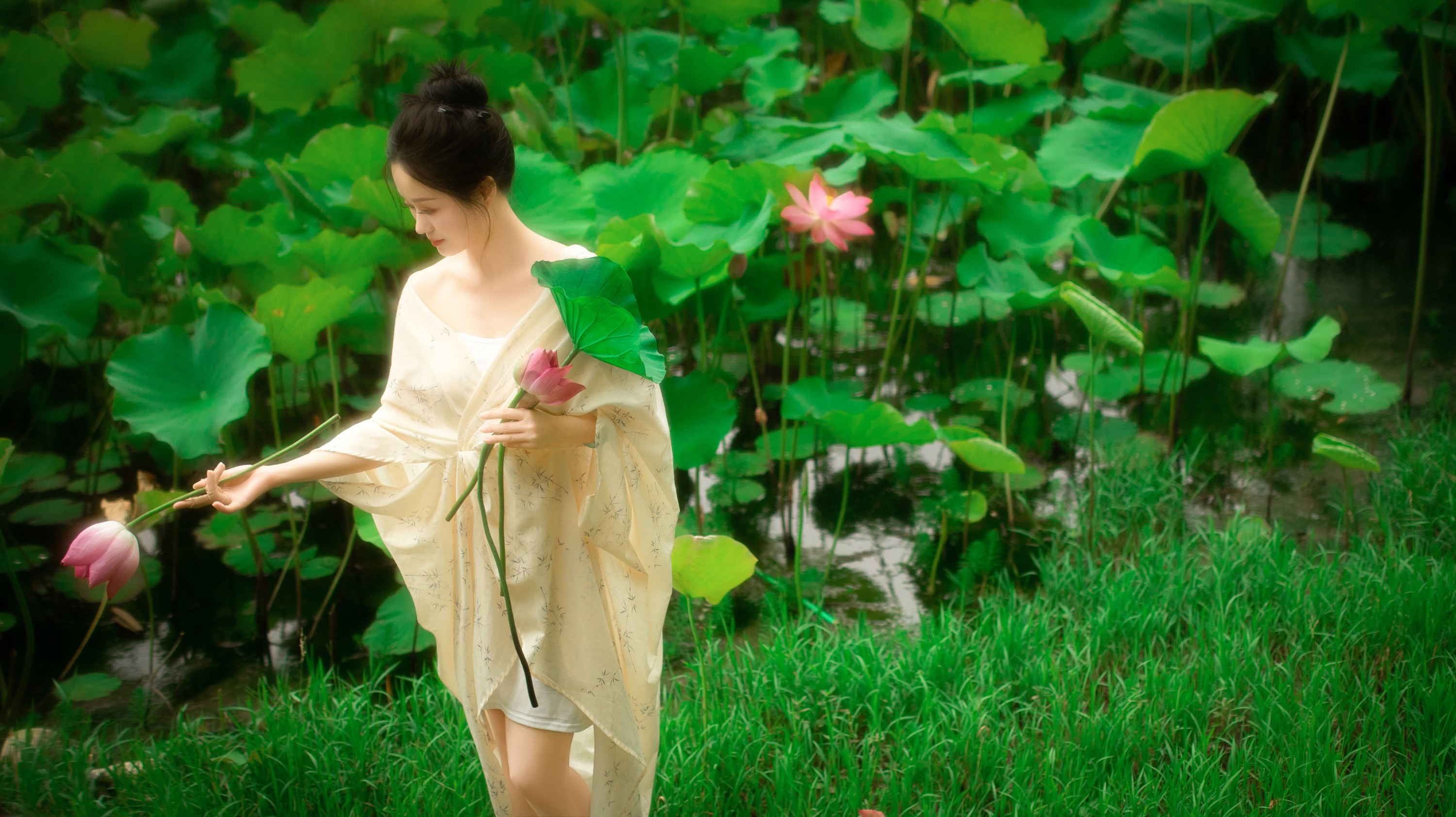 图片[5]-二十四时 – 《夏至未至，娇荷已开》[22P]-COS写真在线网
