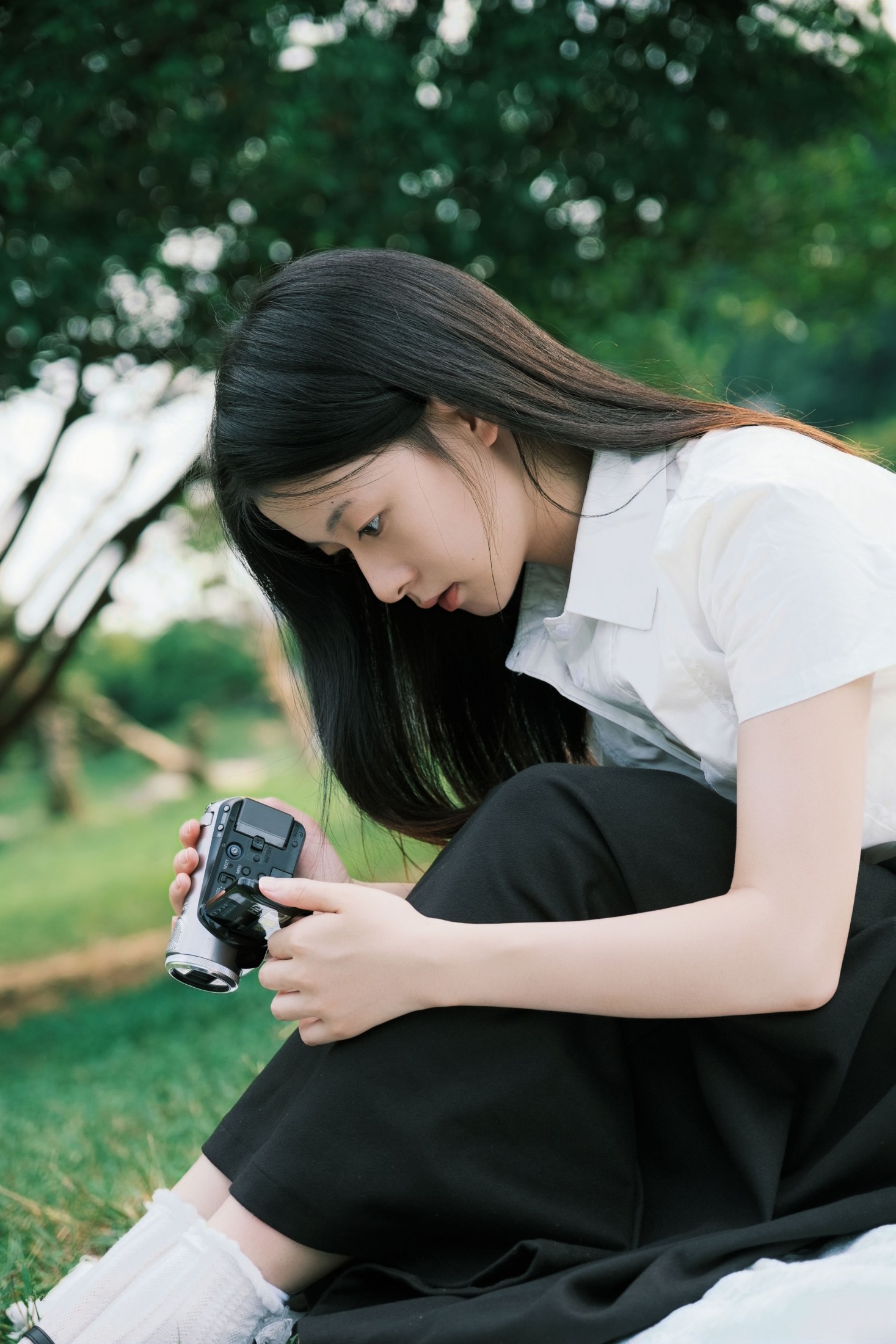 图片[5]-蝴蝶妹妹 – 《夏日草坪》[24P]-COS写真在线网