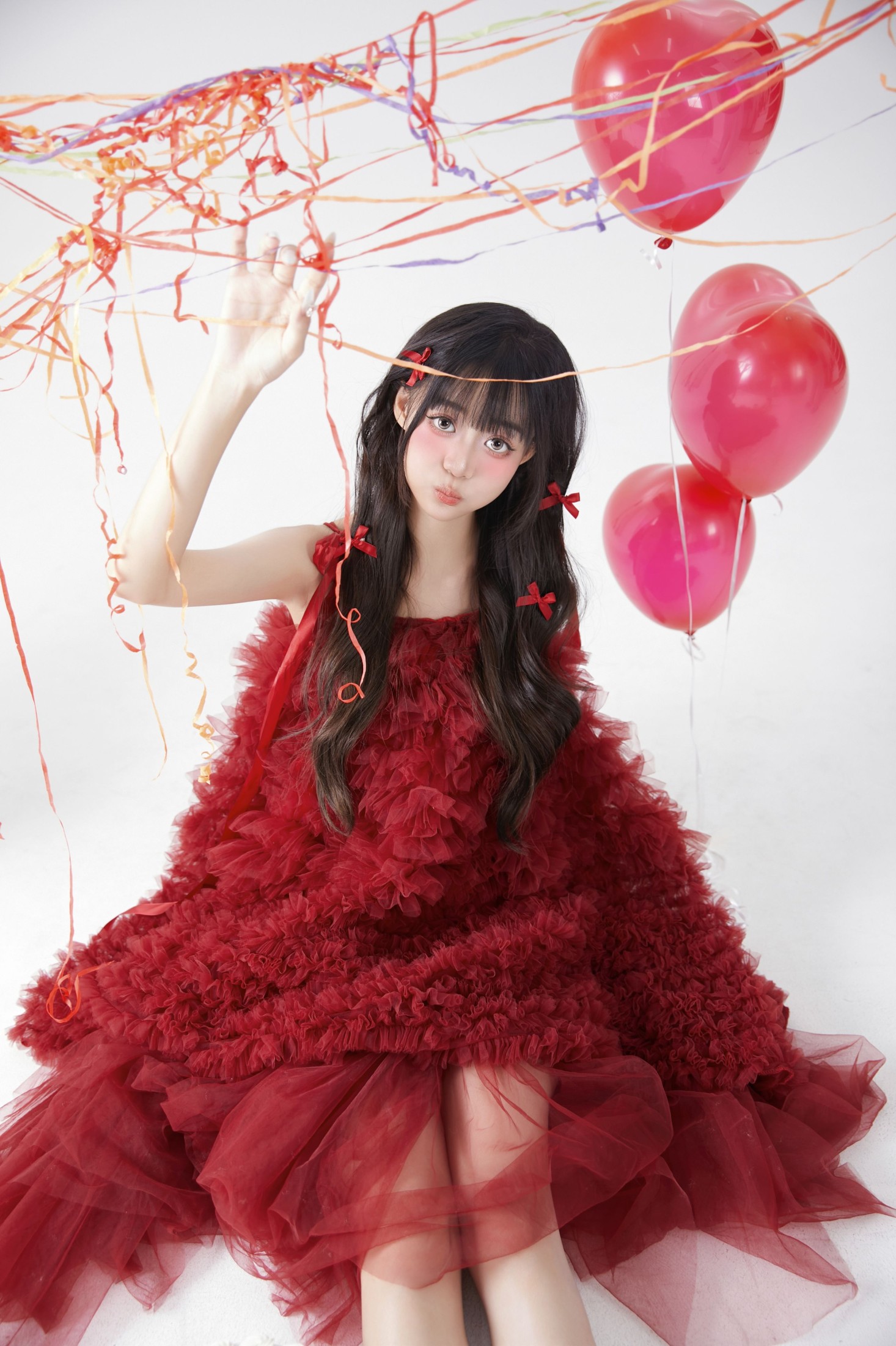 图片[2]-菠萝包 – 《红色气球生日写真》[25P]-COS写真在线网