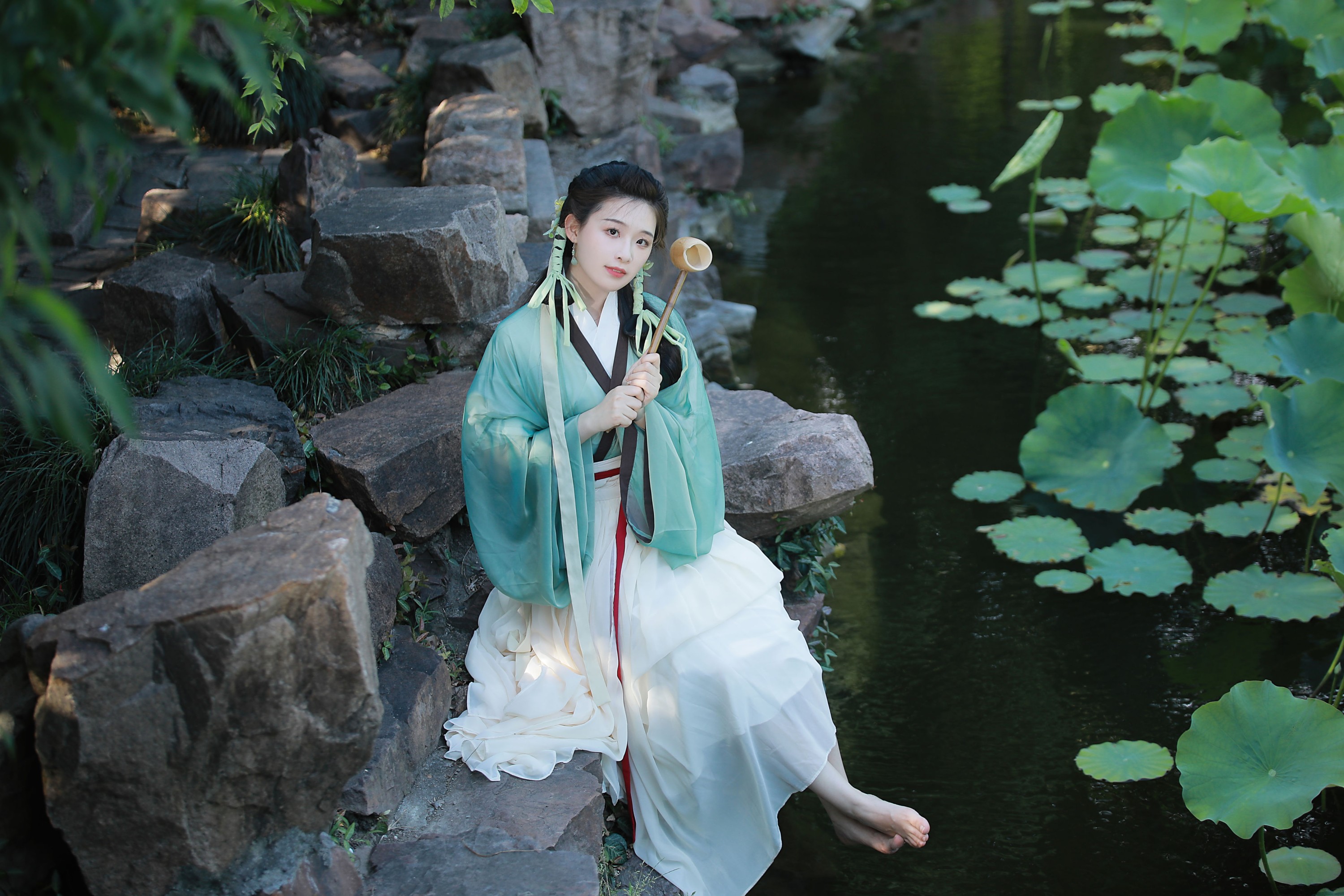 图片[4]-_喵喵家的小鱼干_ – 《小荷》[26P]-COS写真在线网