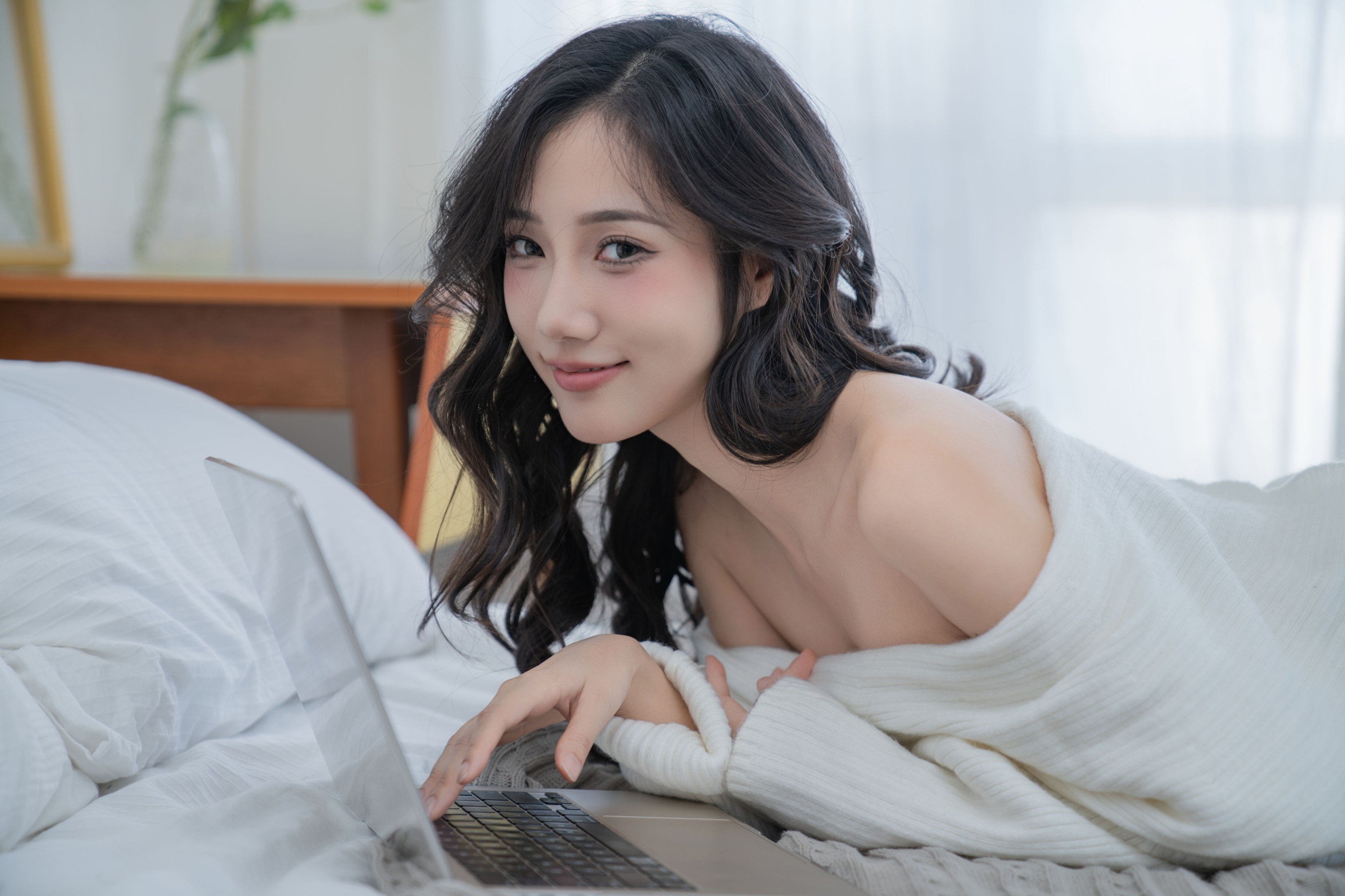 图片[6]-o1ne万 – 《白色毛衣》[22P]-COS写真在线网