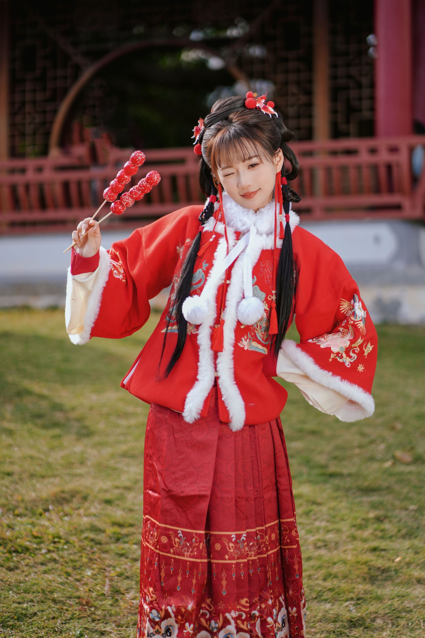 图片[3]-甜心小鹿 – 《红韵倩影 · 新年少女写真》[26P]-COS写真在线网