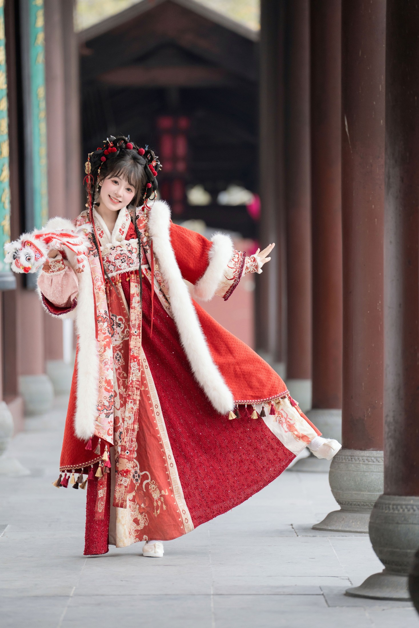 图片[4]-夏芋小年 – 《穿汉服过新年》[22P]-COS写真在线网