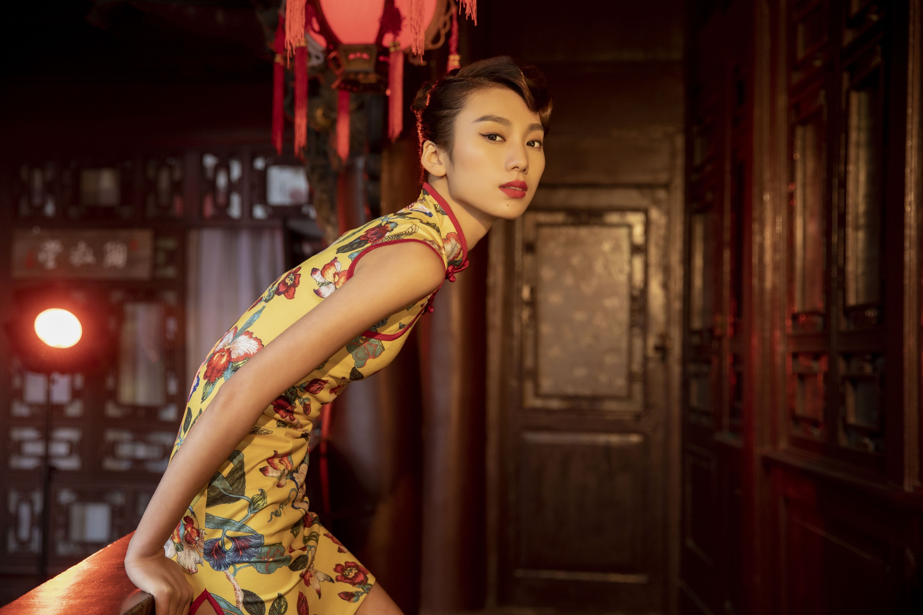图片[4]-敏敏 – 《红馆》[34P]-COS写真在线网