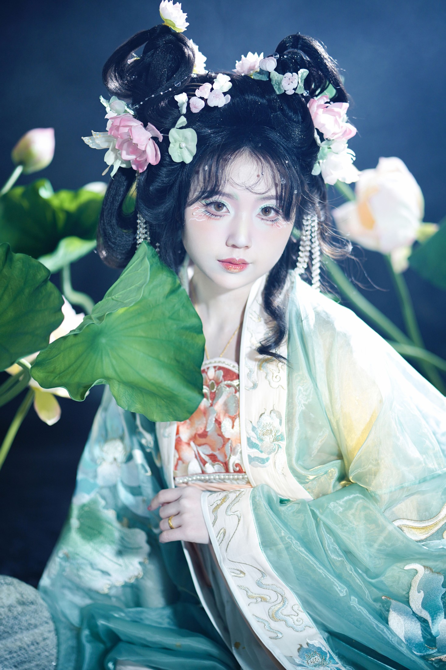 图片[4]-小小 – 《夏荷》[21P]-COS写真在线网