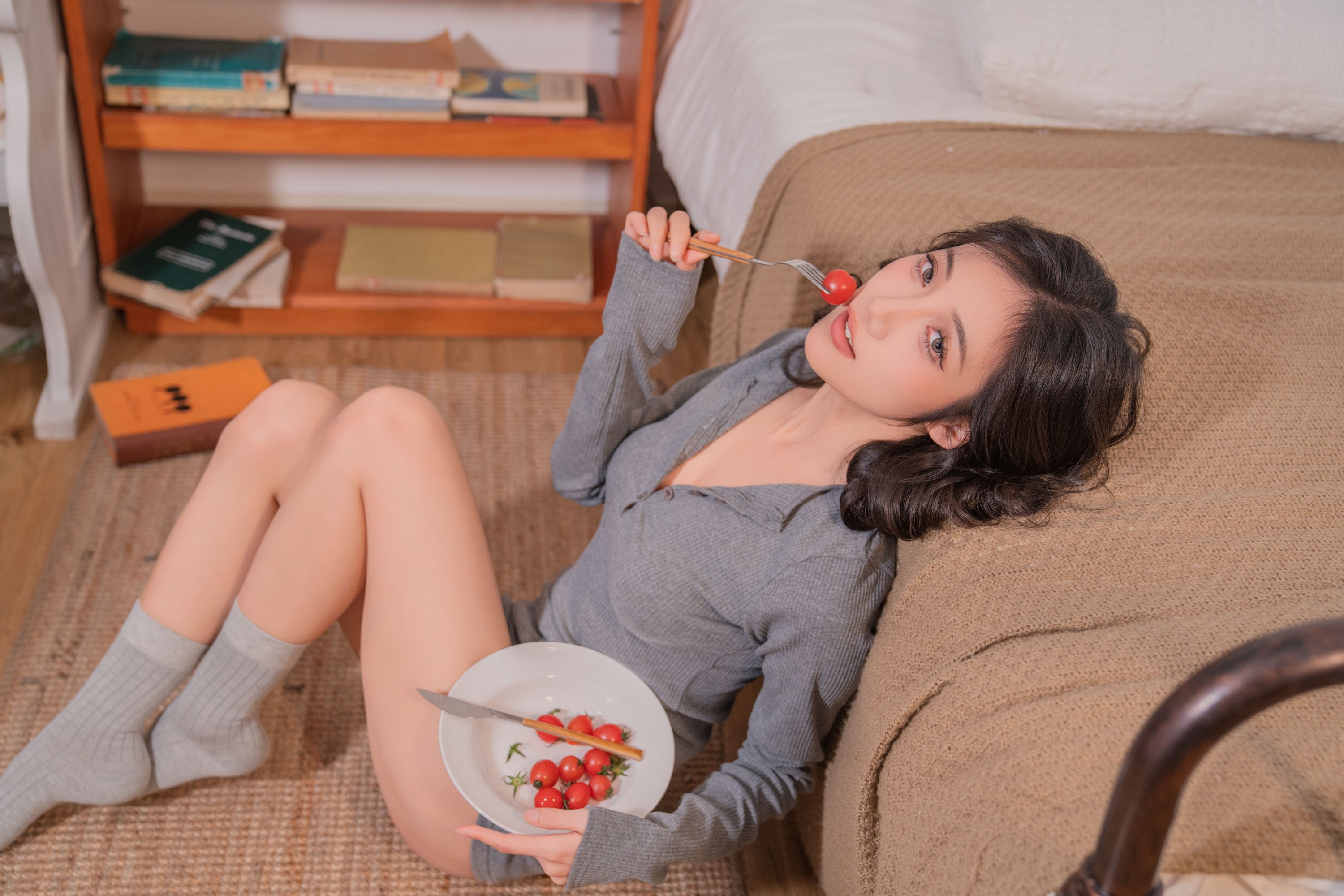 图片[5]-o1ne万 – 《灰裙佳人》[26P]-COS写真在线网