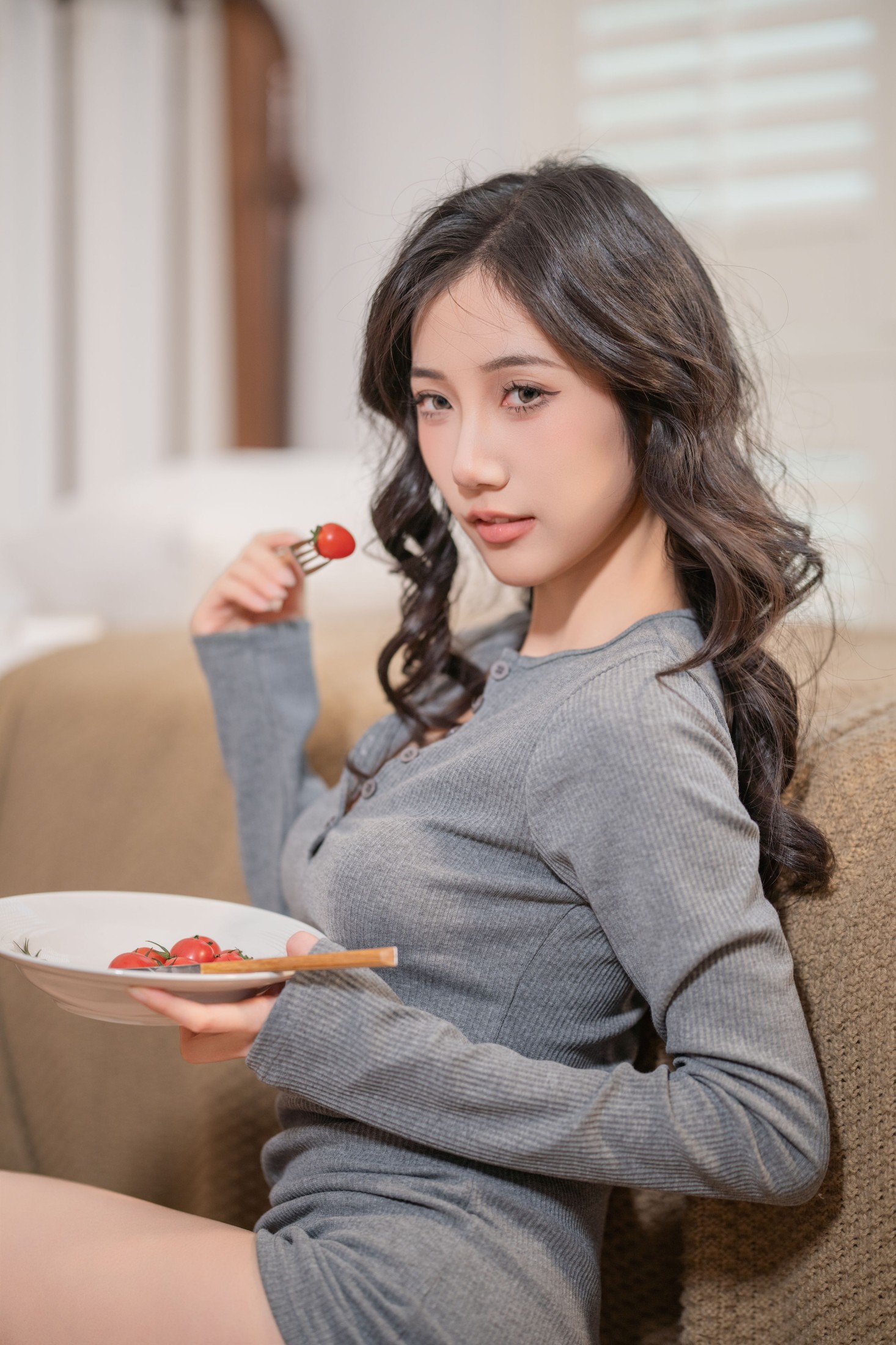 图片[3]-o1ne万 – 《灰裙佳人》[26P]-COS写真在线网