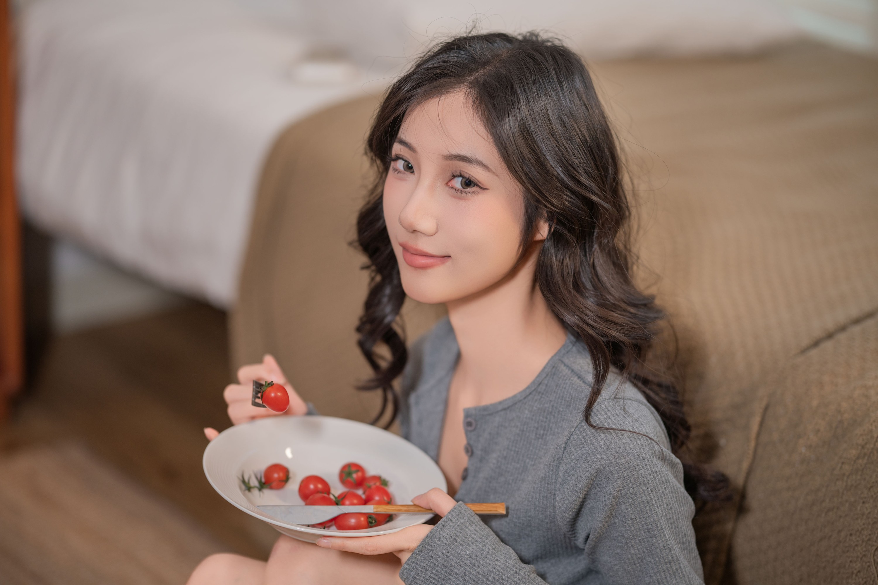 图片[4]-o1ne万 – 《灰裙佳人》[26P]-COS写真在线网
