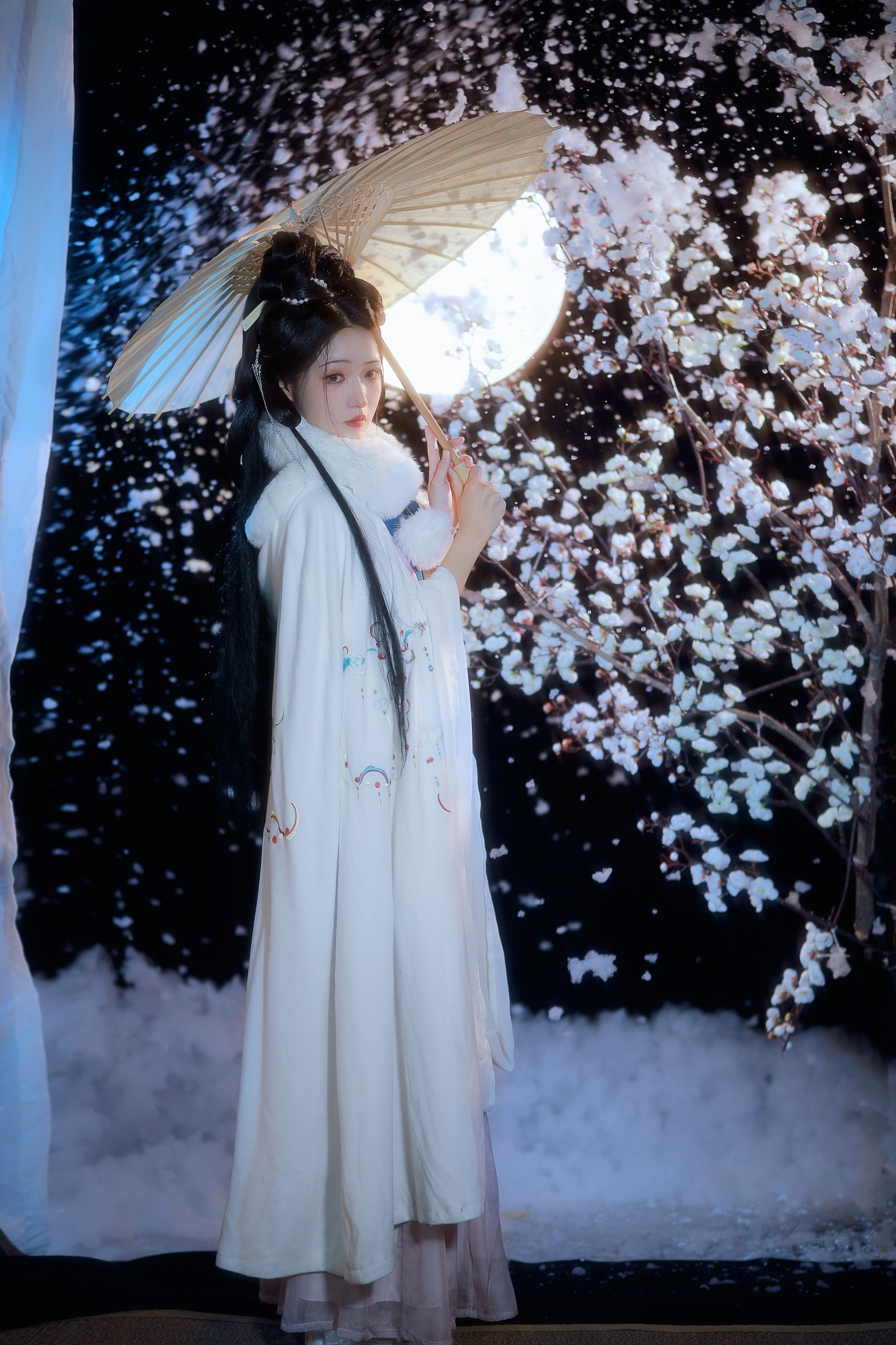 图片[5]-是月月阿 – 《围炉观雪》[22P]-COS写真在线网