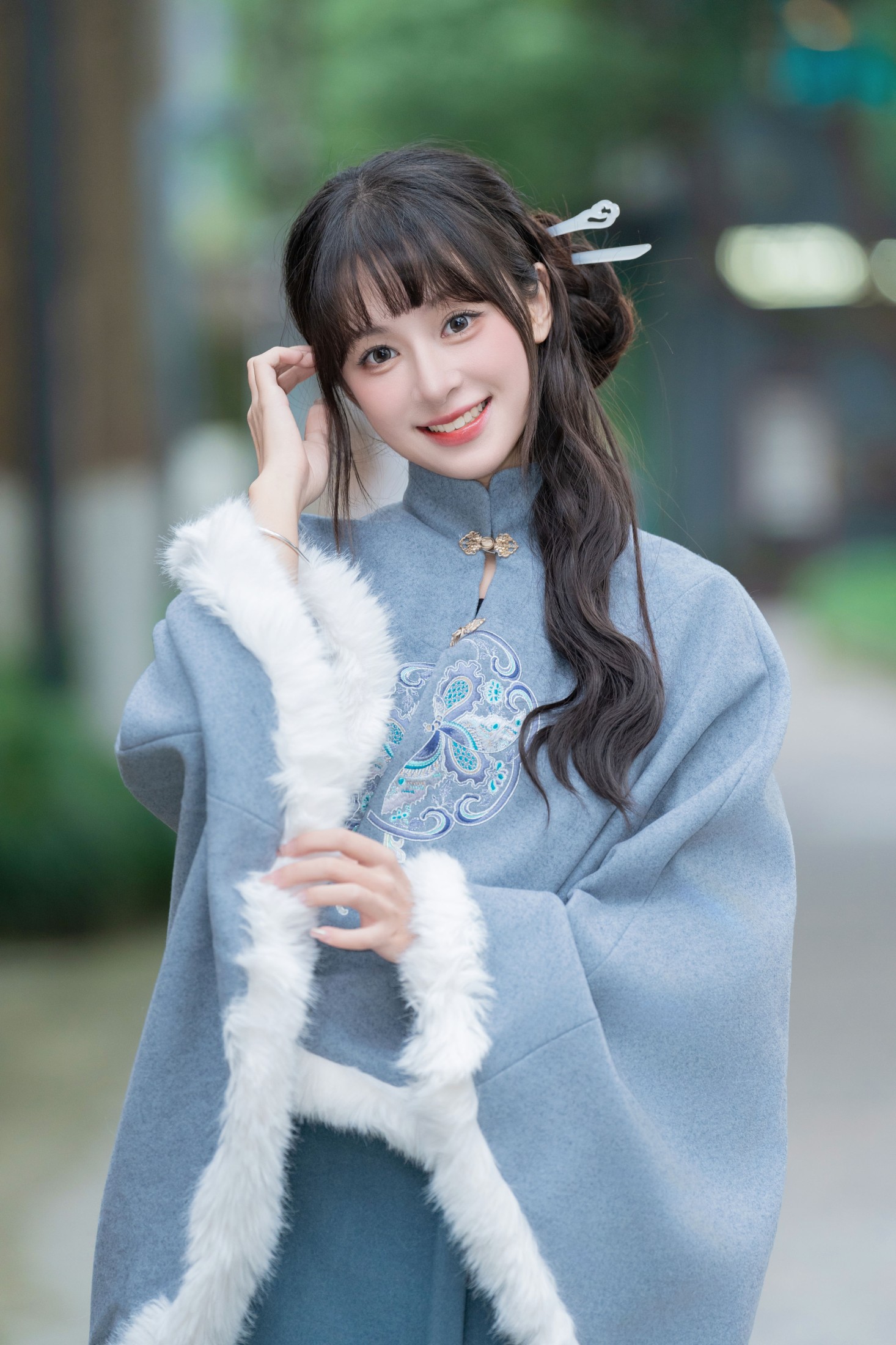 图片[4]-夏芋小年 – 《温婉新中式》[25P]-COS写真在线网