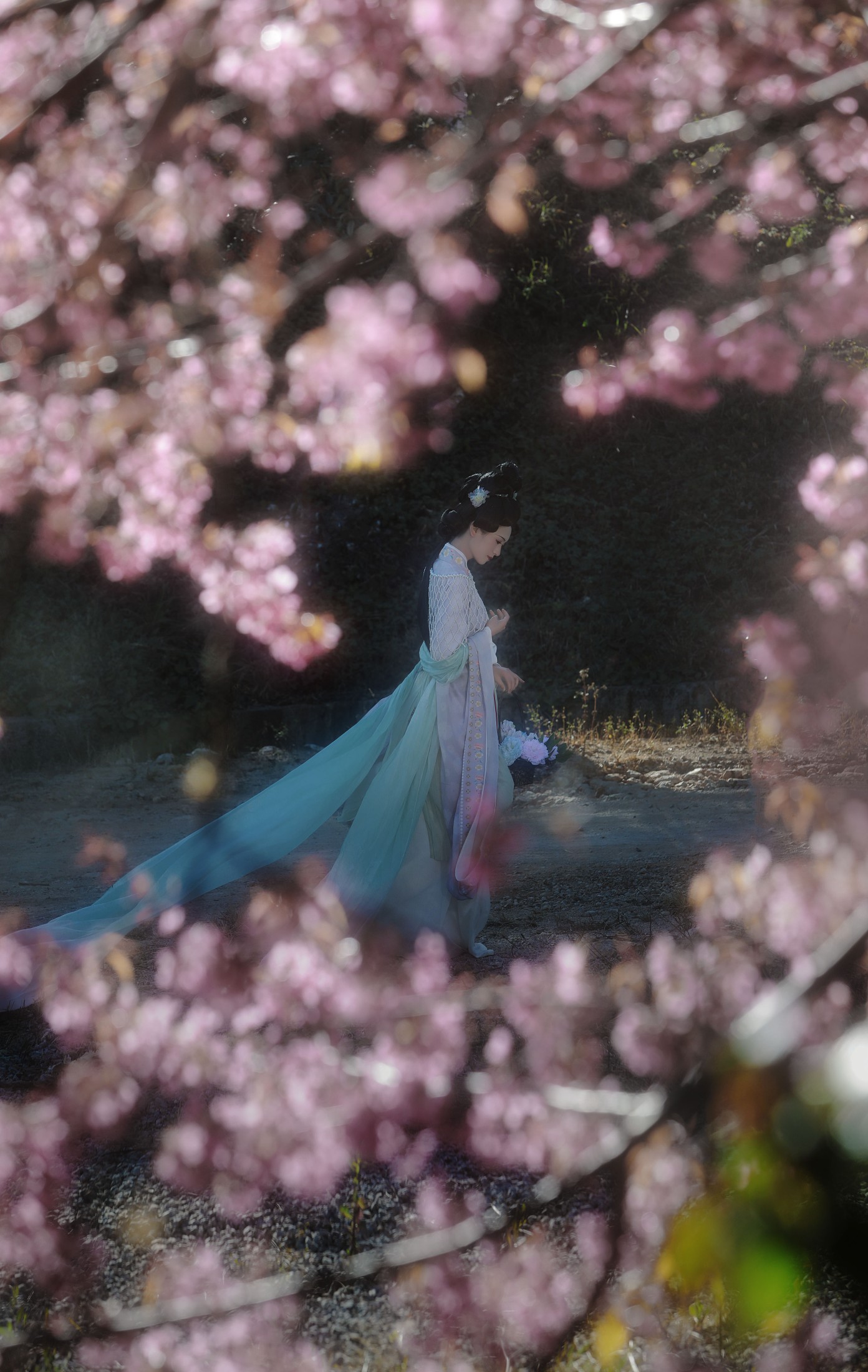 图片[5]-瑜瑾 – 《绣面芙蓉一笑开，斜飞宝鸭衬相腮》[22P]-COS写真在线网