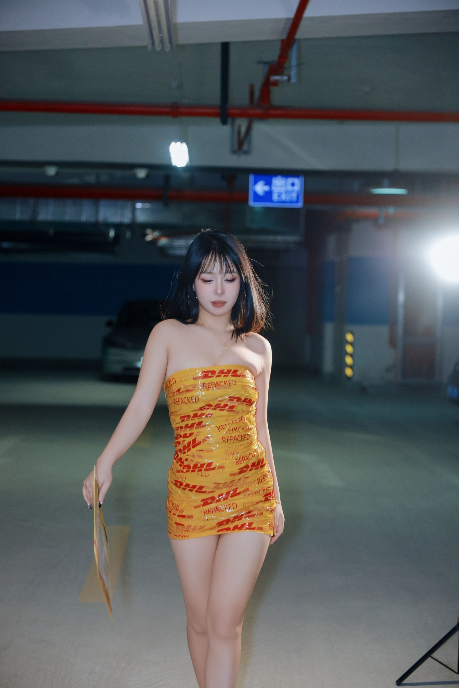 图片[4]-王哪跑¹¹⁰⁶ – 《胶带风写真》[27P]-COS写真在线网