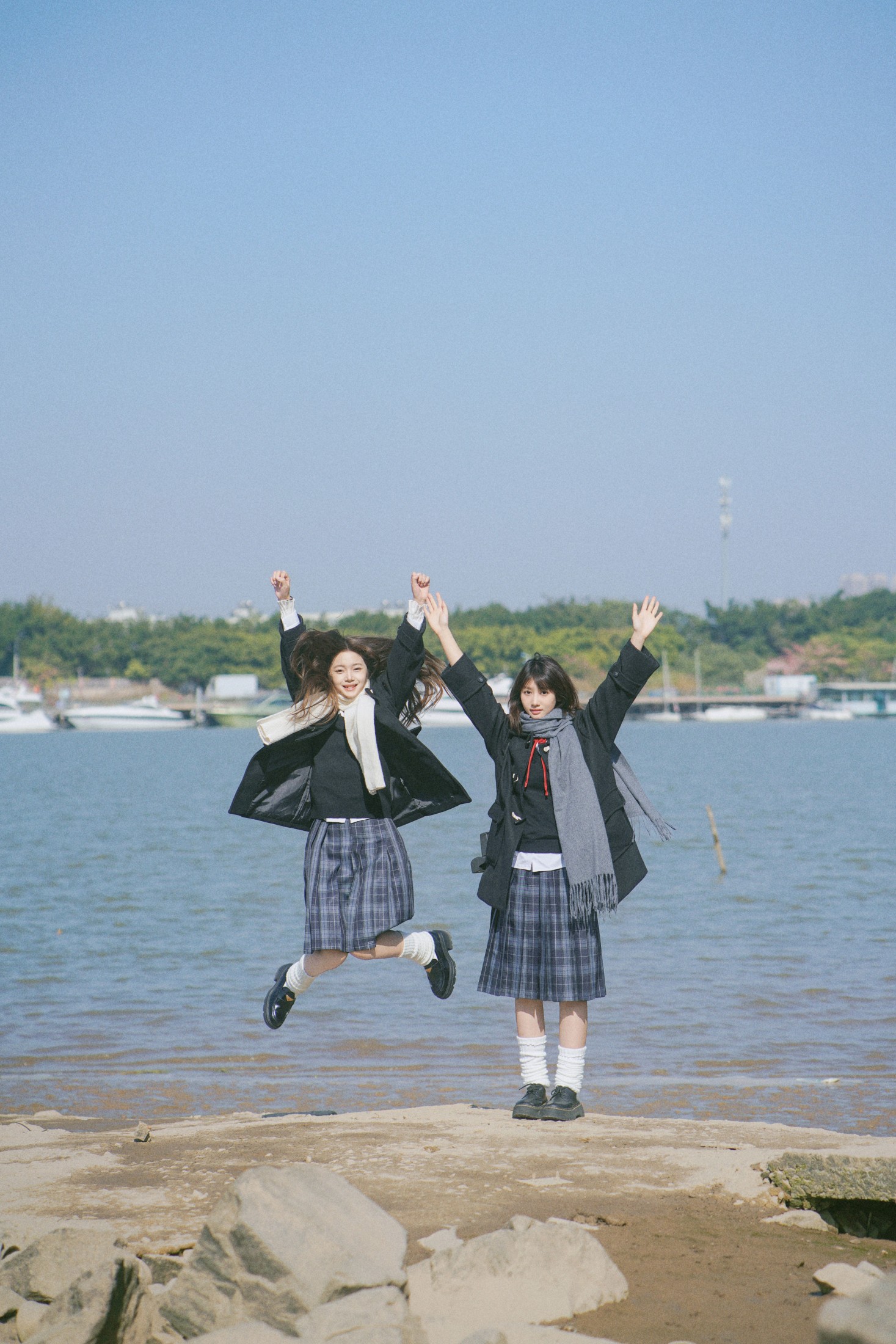 图片[3]-橘子 泡泡小咩 – 《江风轻拂，双生少女的清甜时光》[30P]-COS写真在线网