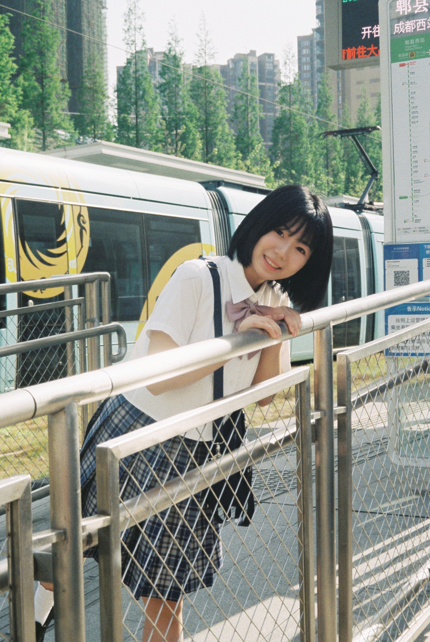 图片[4]-洛洛 – 《路边》[16P]-COS写真在线网