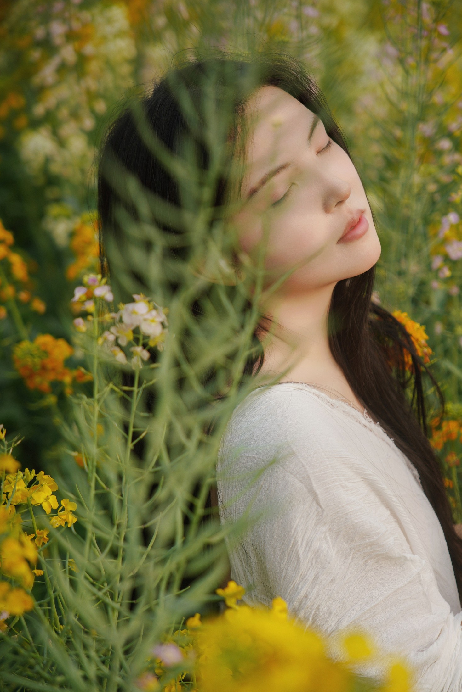 图片[5]-依依 – 《花海秘语，少女的绿野绮梦》[27P]-COS写真在线网