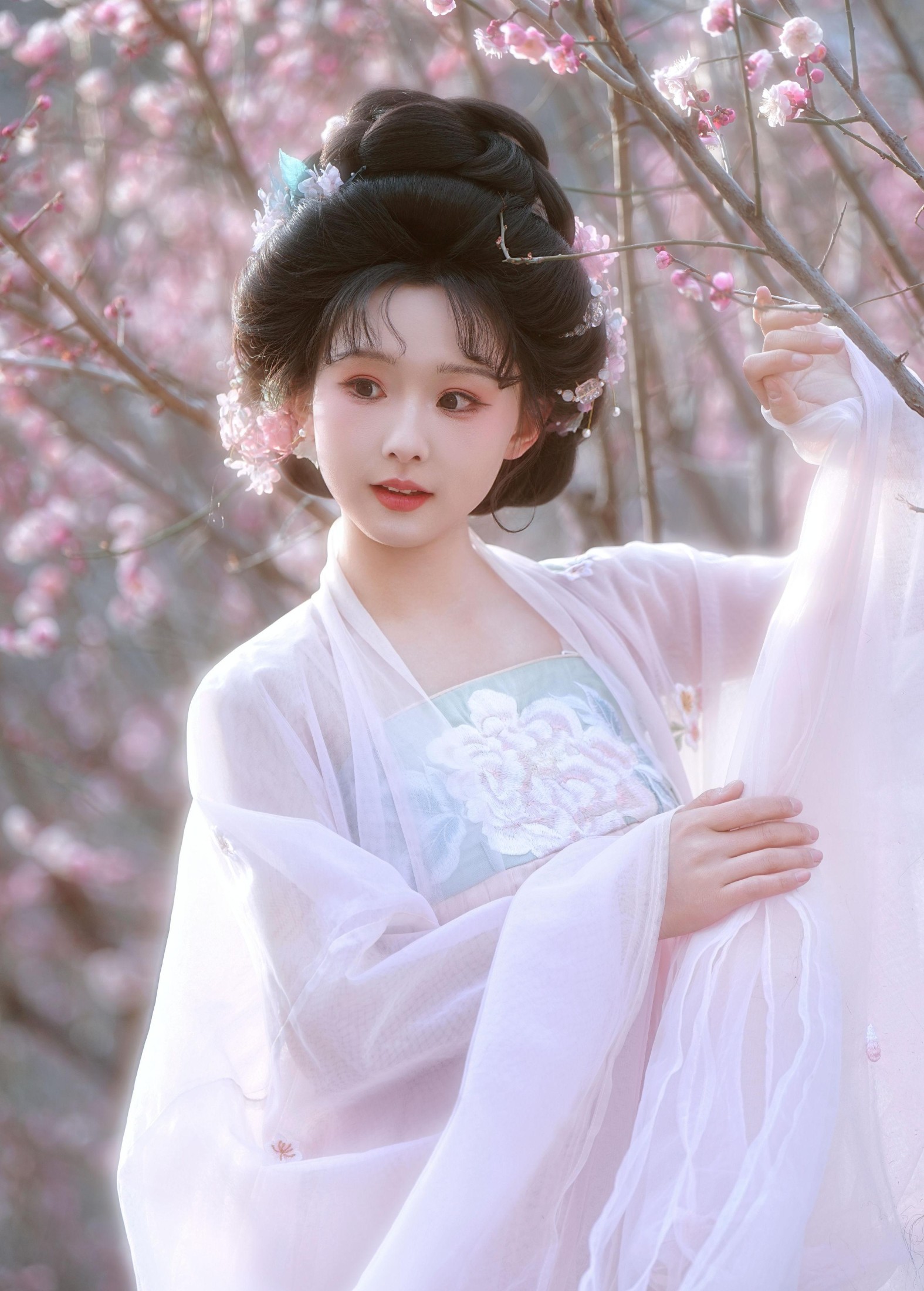 图片[2]-锐锐才不是菜狗 – 《春有约，花不误》[13P]-COS写真在线网
