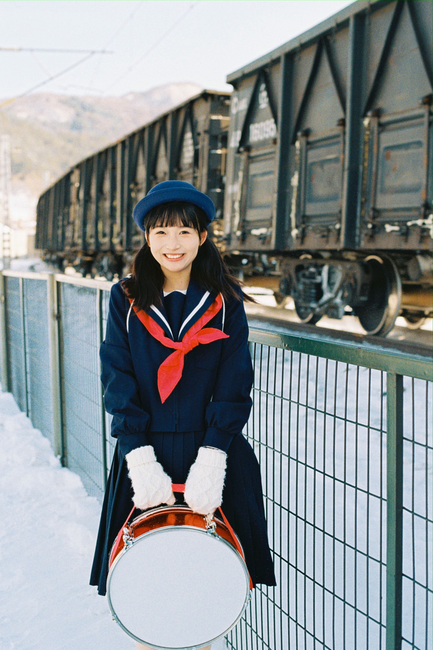图片[3]-呼叫呼呼 – 《雪地里的jk》[29P]-COS写真在线网