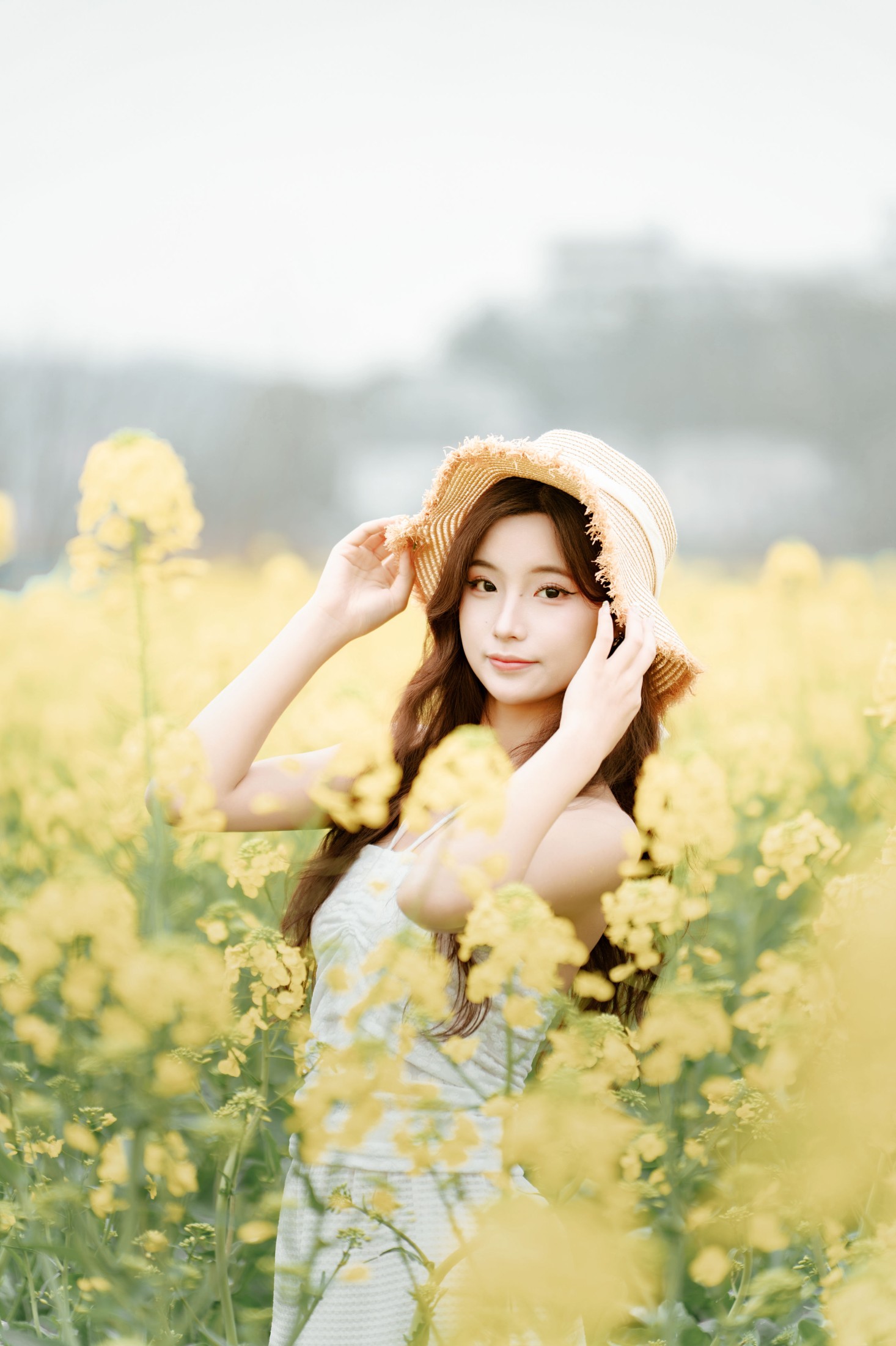 图片[6]-什么时候养小狗 – 《在阴雨天的油菜花田》[29P]-COS写真在线网