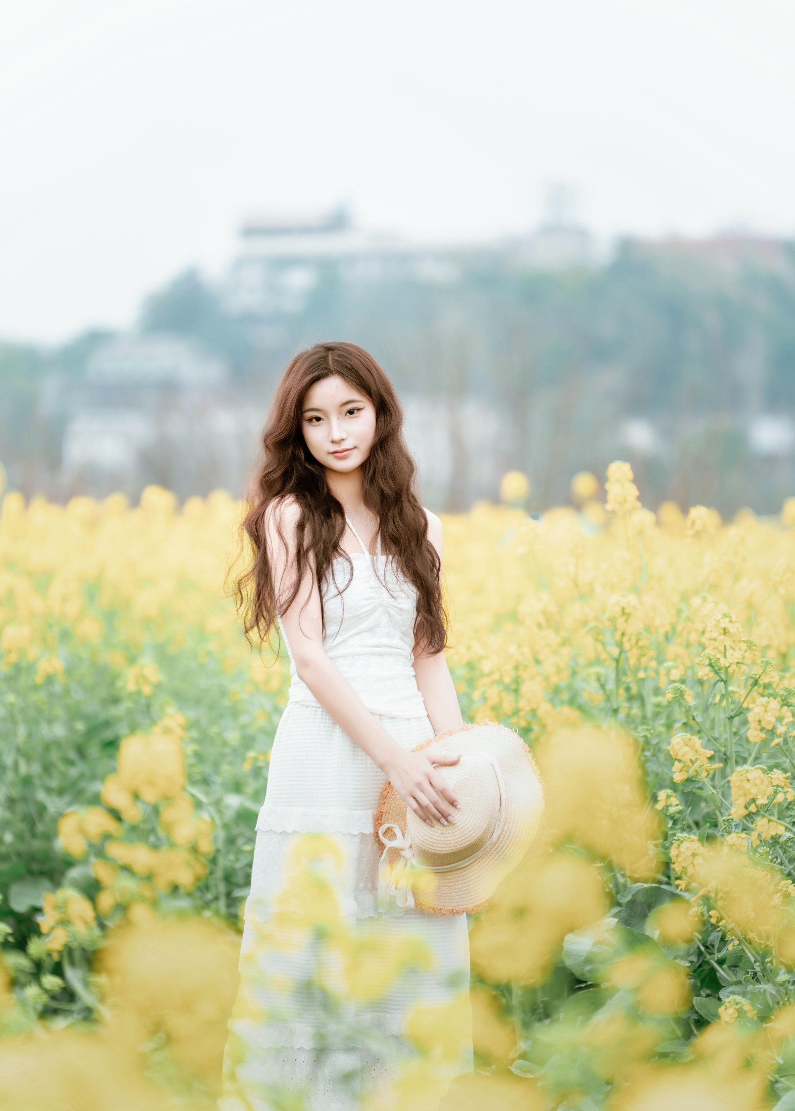 图片[2]-什么时候养小狗 – 《在阴雨天的油菜花田》[29P]-COS写真在线网