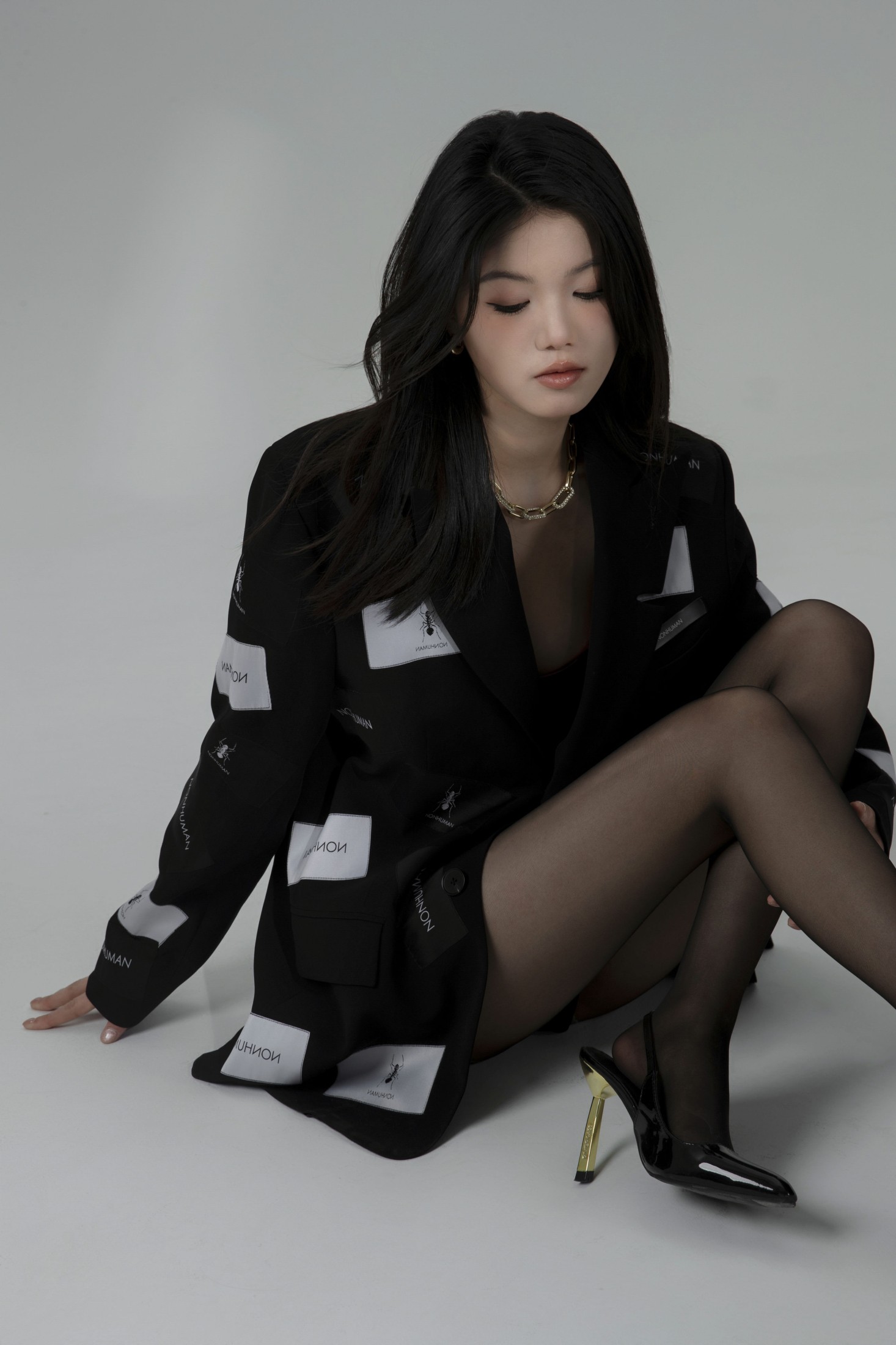图片[6]-镜子 – 《Emily》[30P]-COS写真在线网