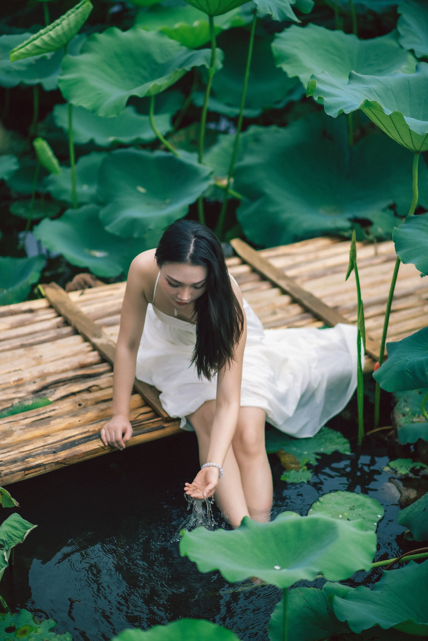 图片[5]-橘子 – 《雨荷》[26P]-COS写真在线网