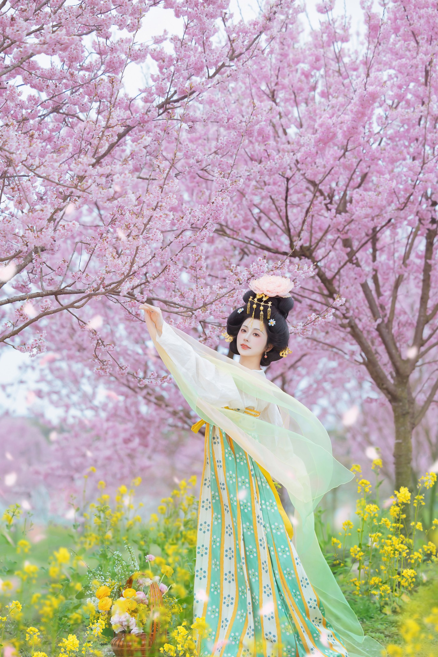 图片[3]-是雨诗呀 – 《踏青赏花实录》[13P]-COS写真在线网