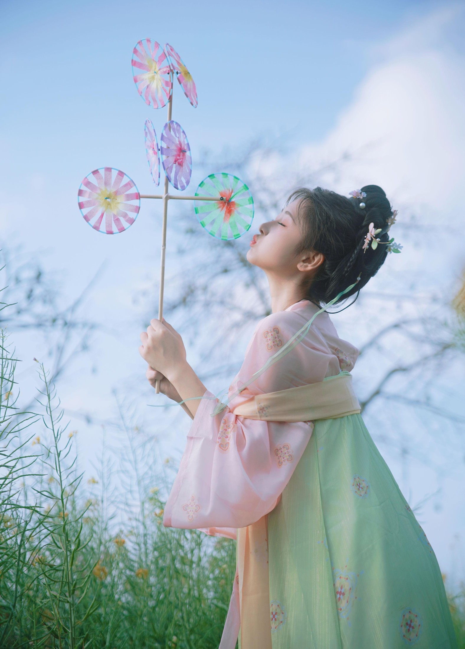 图片[2]-漩涡鸣子 – 《邂逅七彩花田里的仙女》[47P]-COS写真在线网