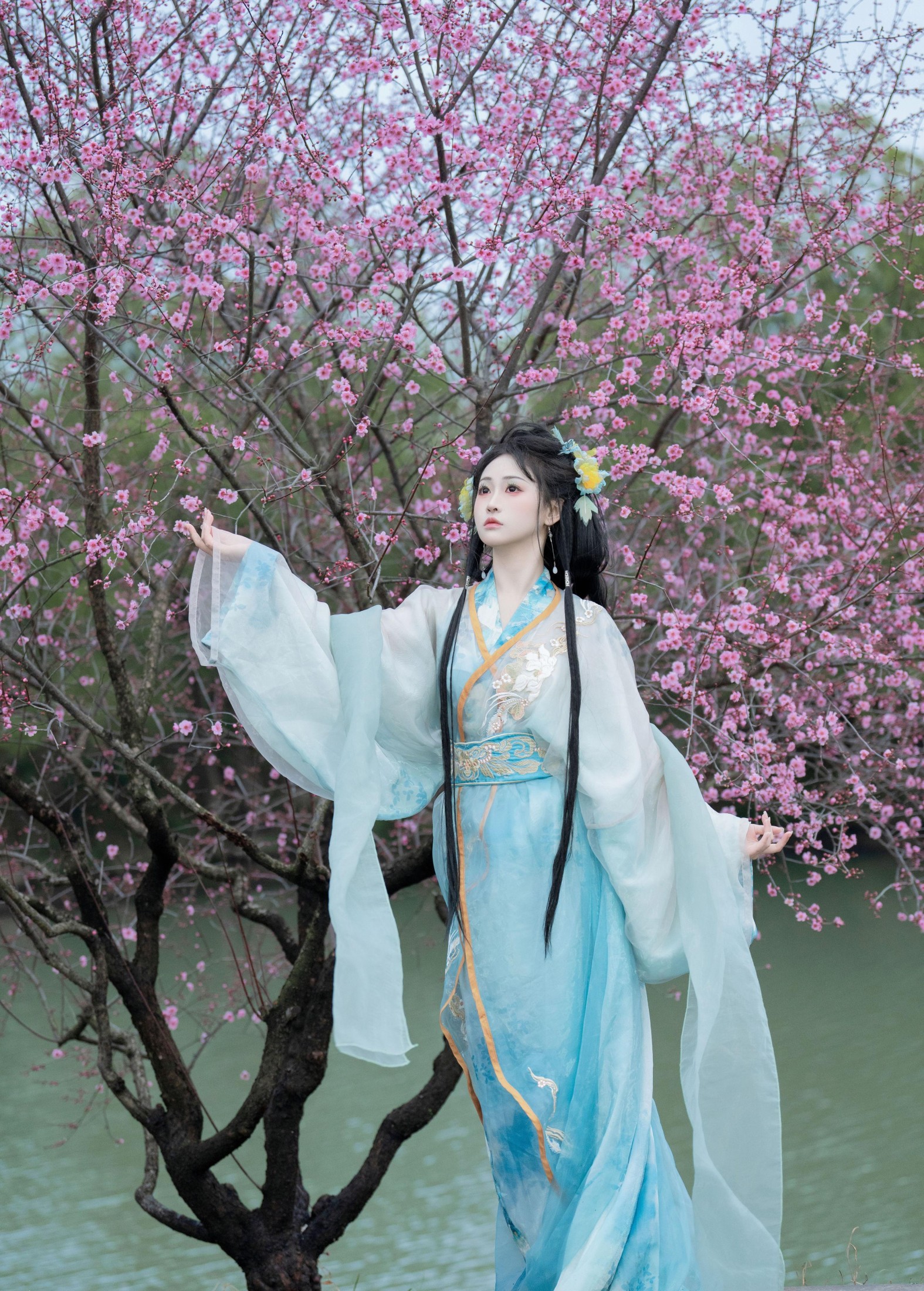 图片[2]-湫一只岁岁 – 《阴天梅花》[31P]-COS写真在线网