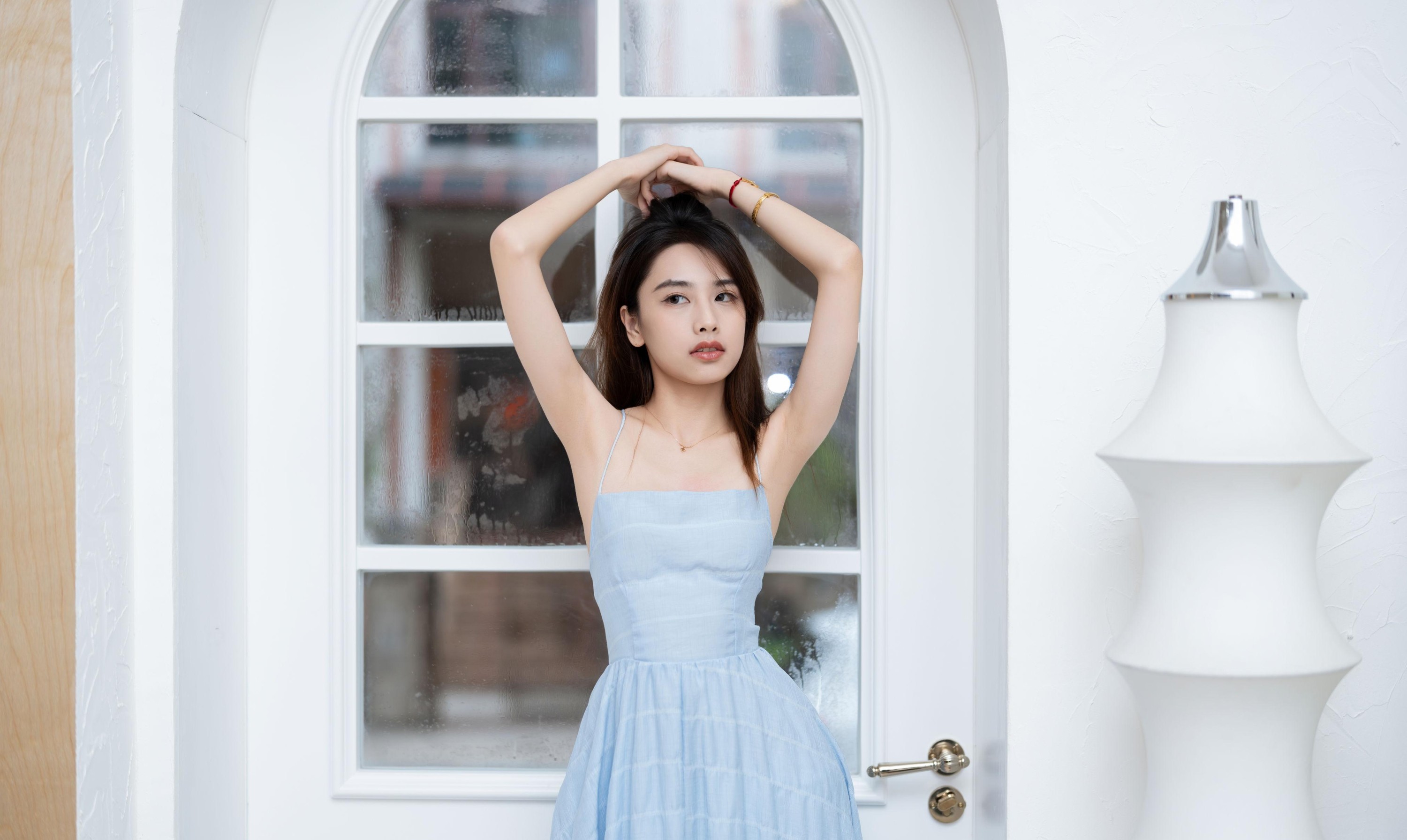 图片[2]-楠楠 – 《度假中的画风》[14P]-COS写真在线网