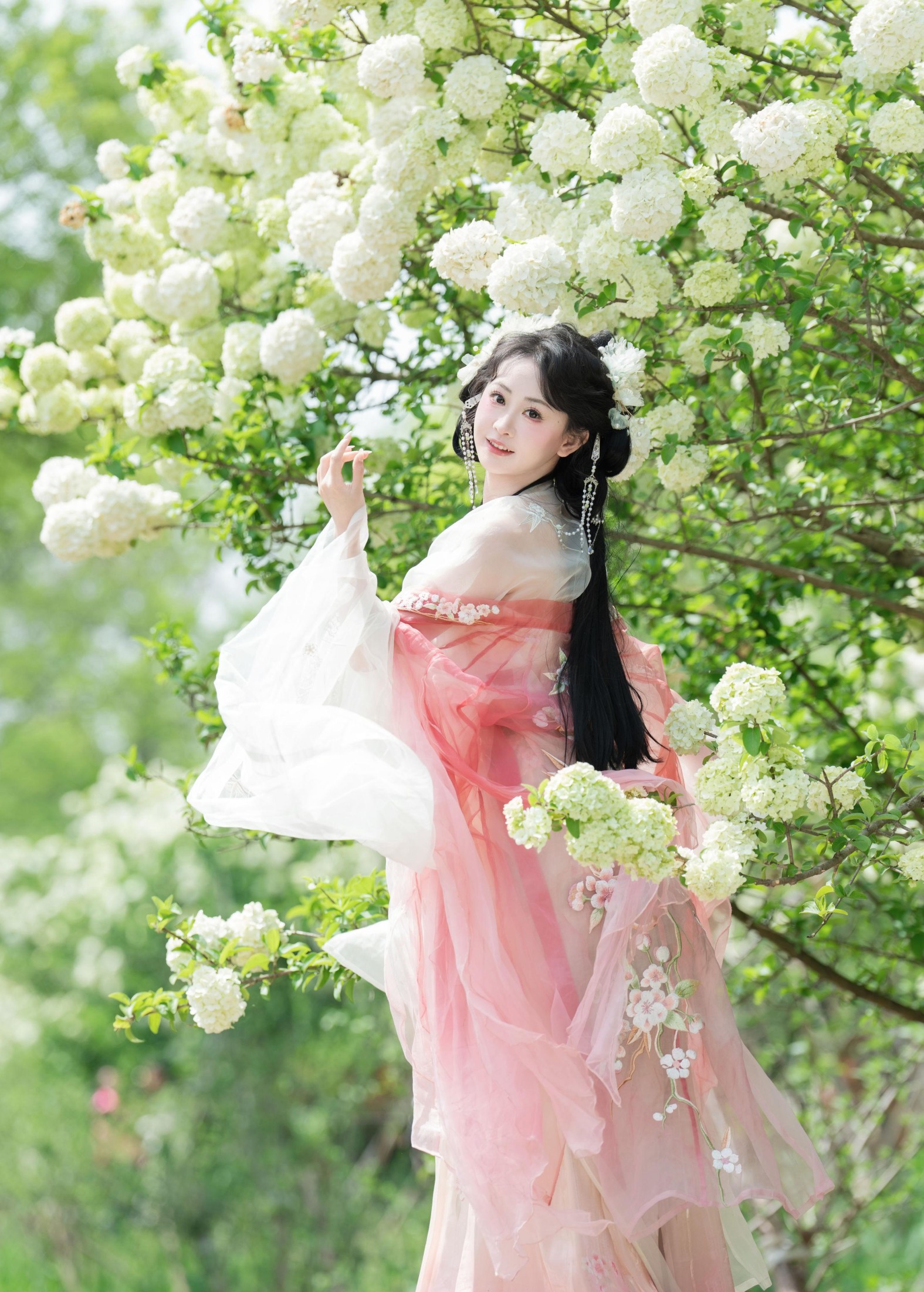 图片[2]-湫一只岁岁 – 《洁白绣球》[33P]-COS写真在线网