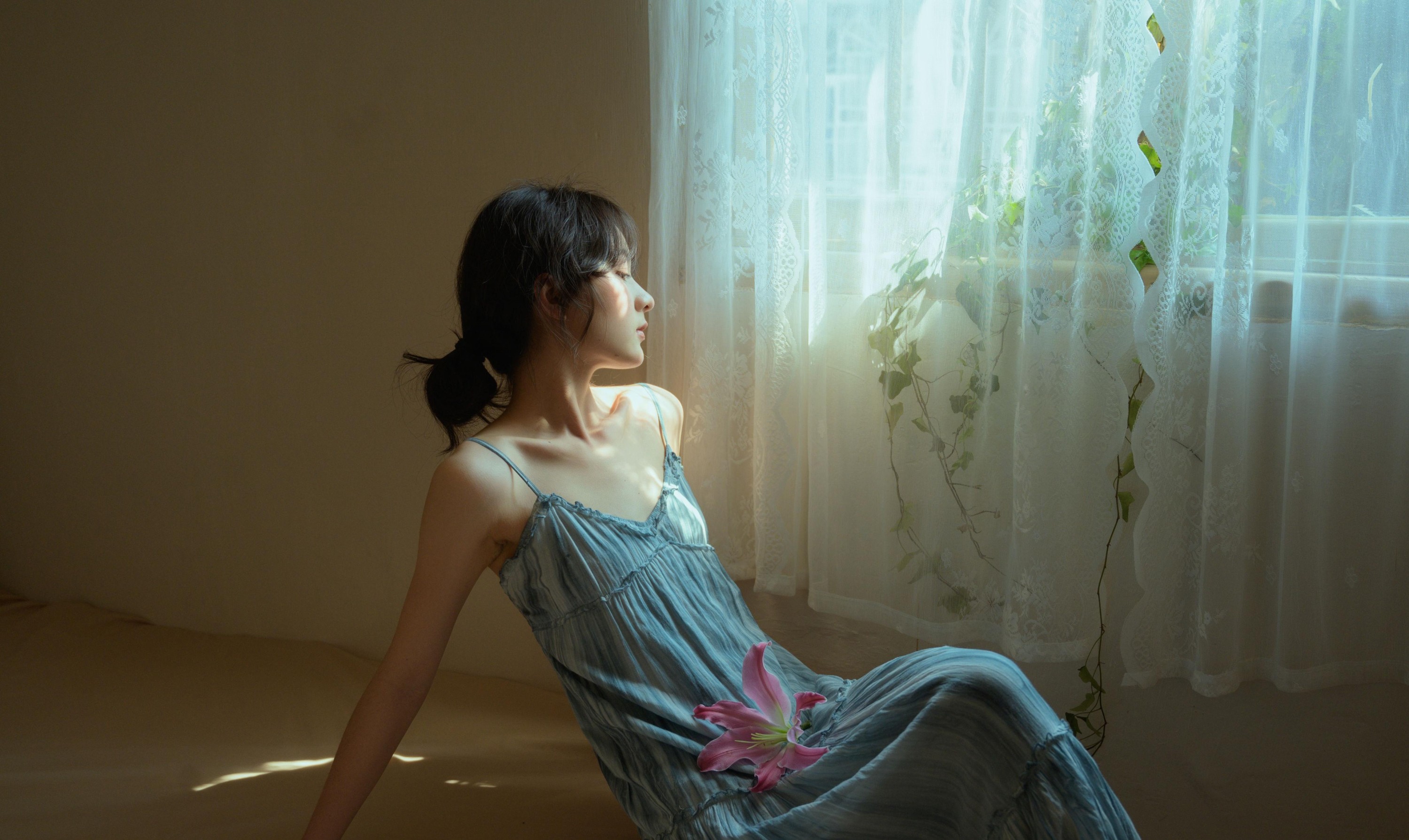 图片[2]-小雨天气 – 《静谧的光》[23P]-COS写真在线网