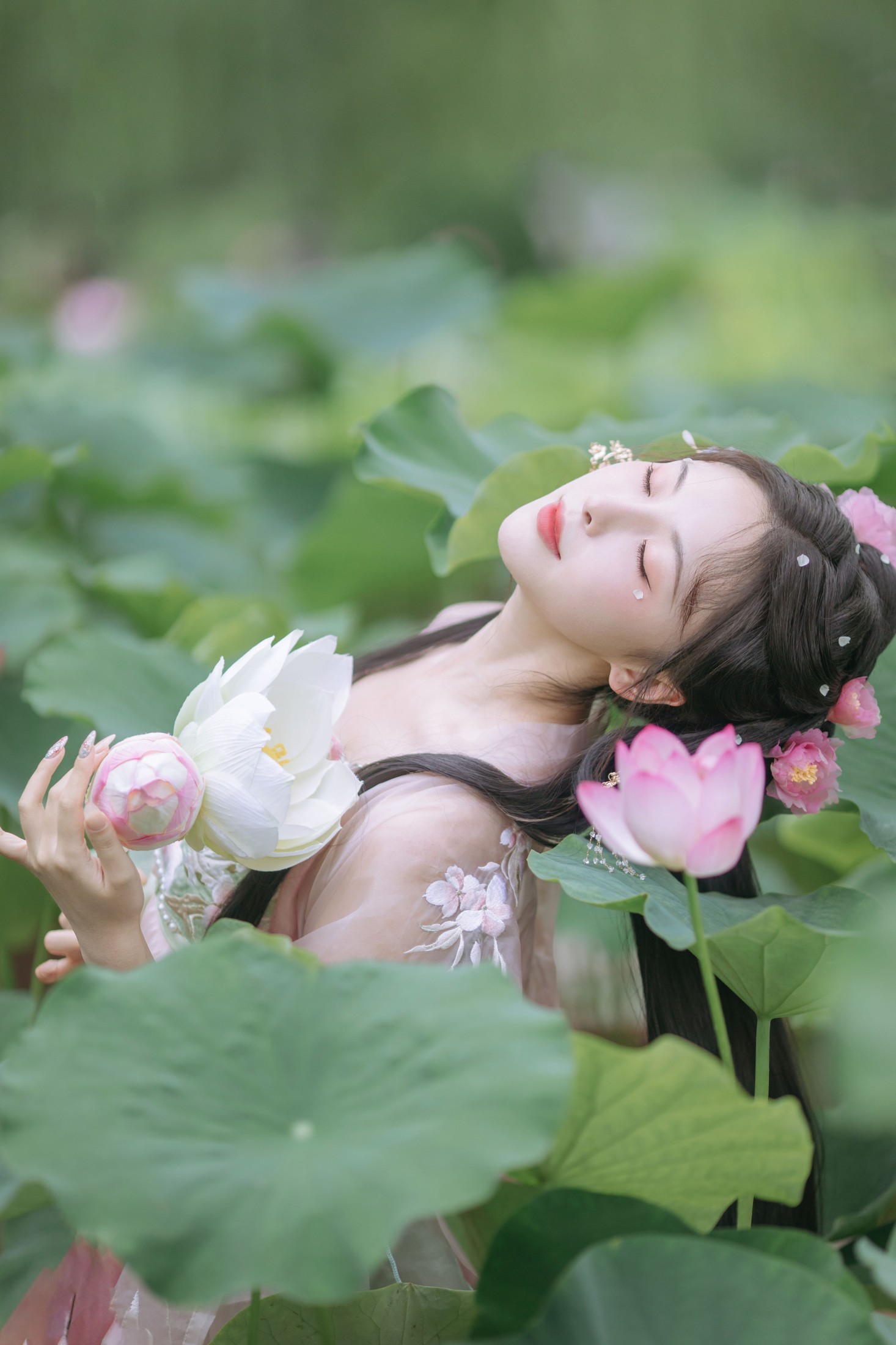 图片[5]-一小枝枝枝枝 – 《荷香袅袅》[18P]-COS写真在线网