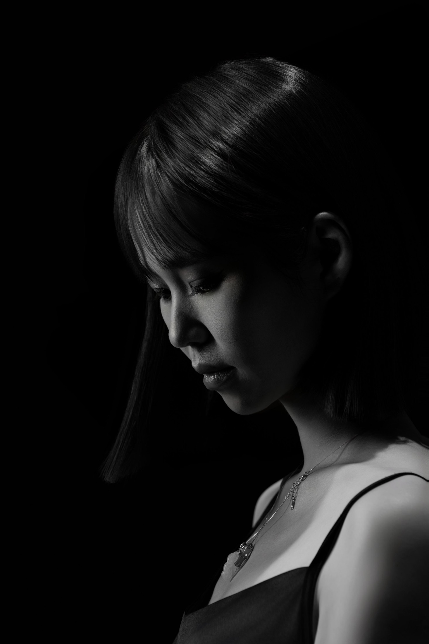 图片[5]-龟龟 – 《光与影之歌：情绪风肖像》[20P]-COS写真在线网