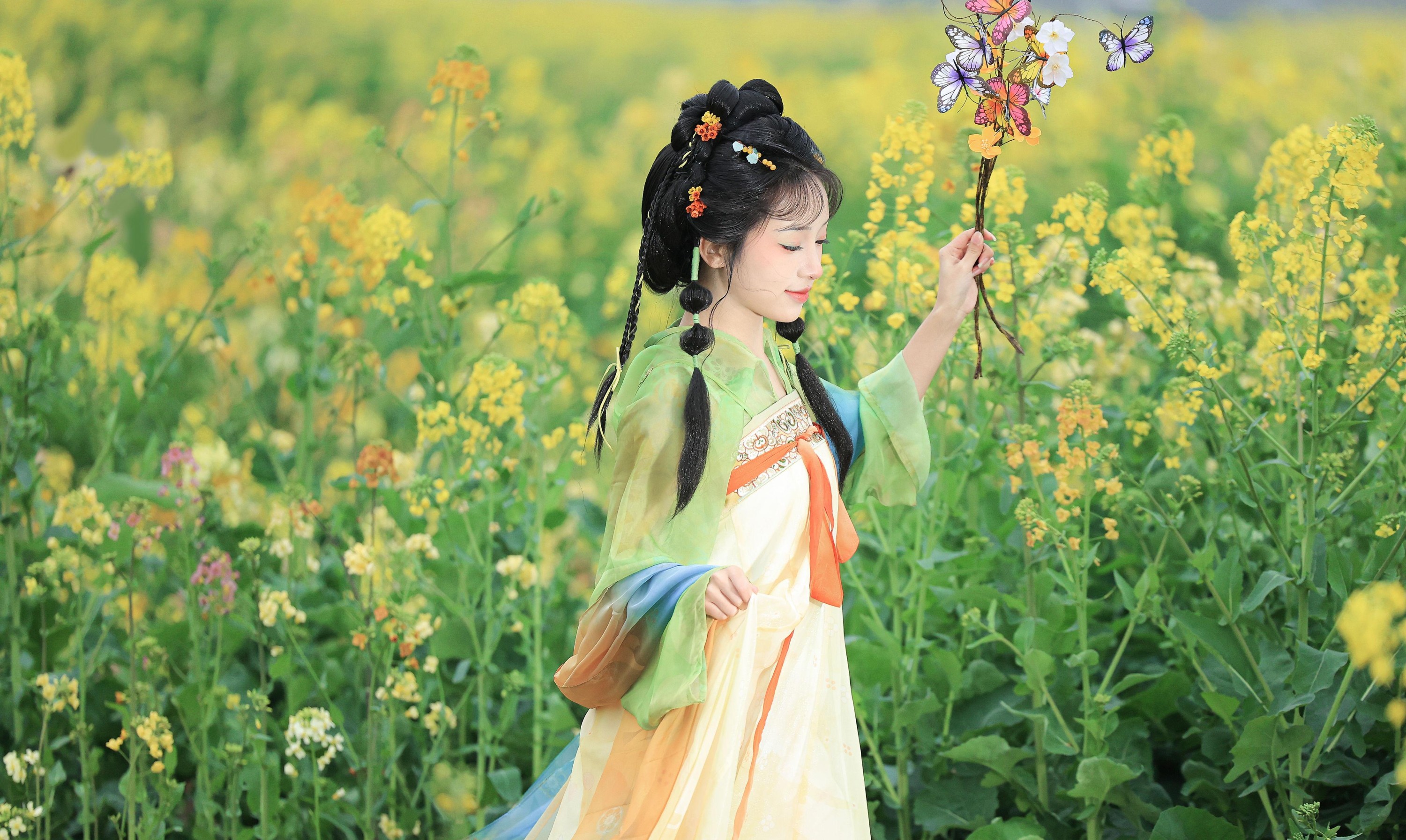图片[2]-君尹兰 – 《春日之约》[18P]-COS写真在线网