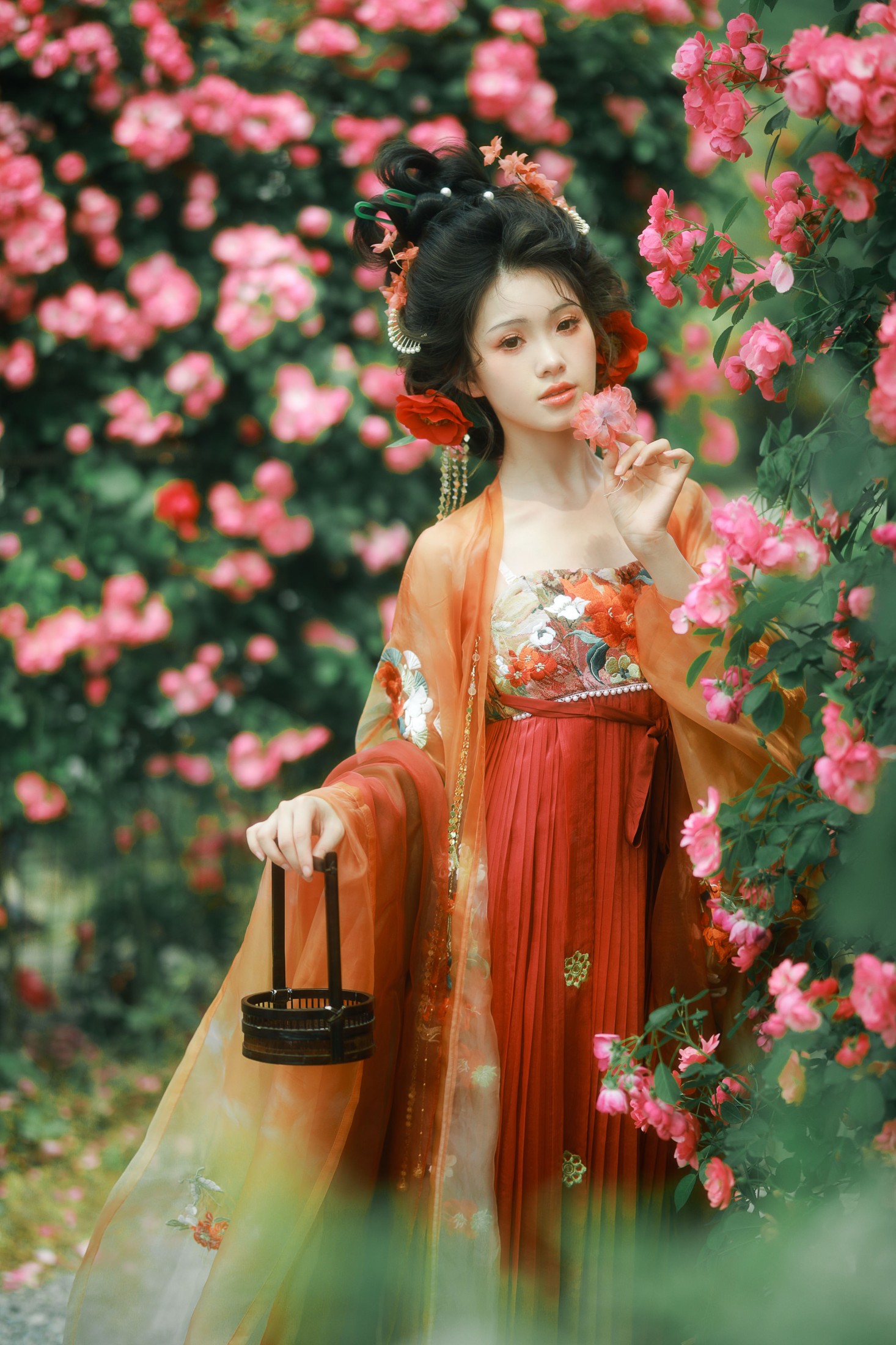 图片[3]-悦璃 – 《蔷薇汉服》[15P]-COS写真在线网