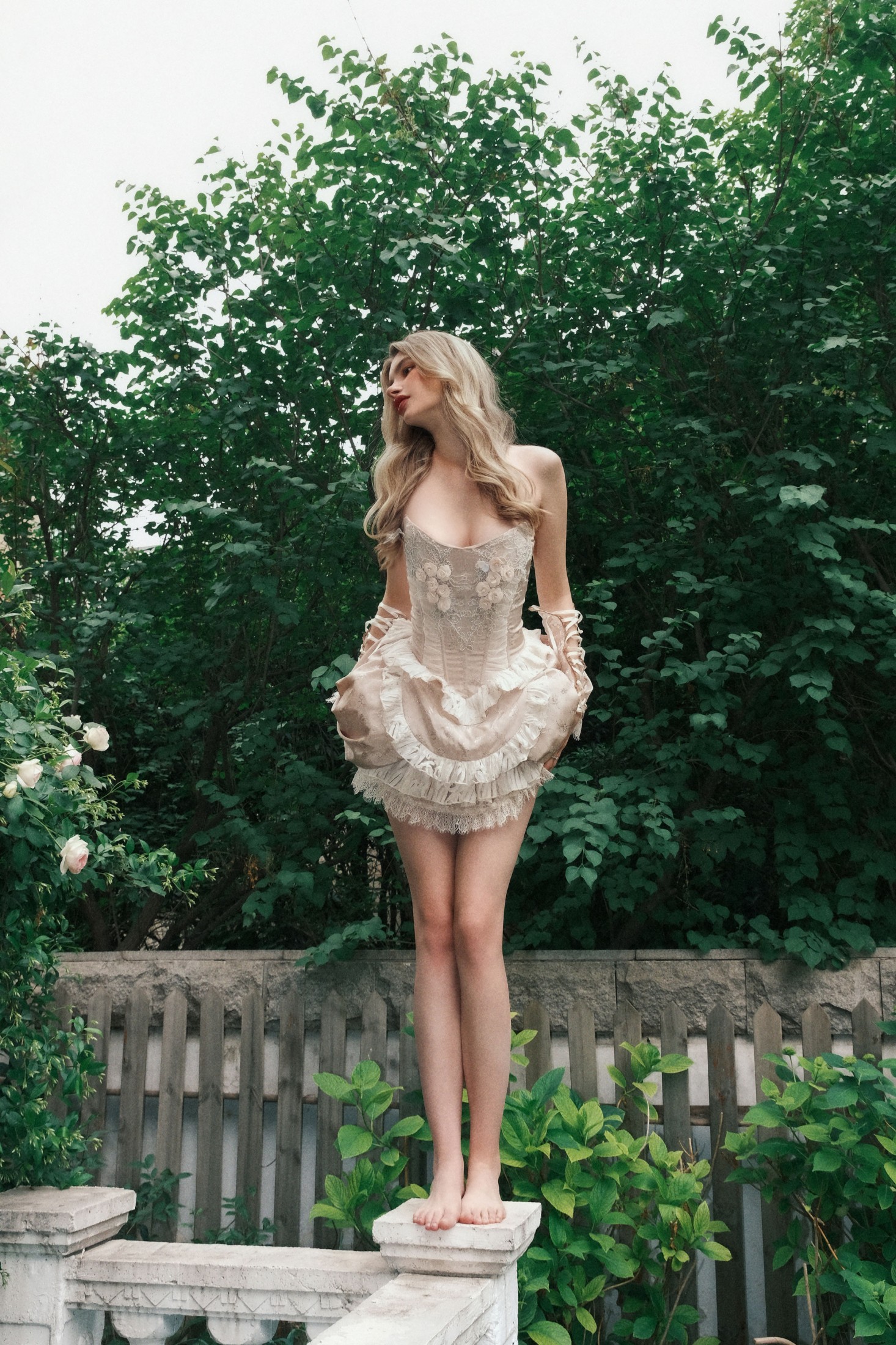 图片[5]-ALBINA – 《我将玫瑰藏入裙摆》[19P]-COS写真在线网