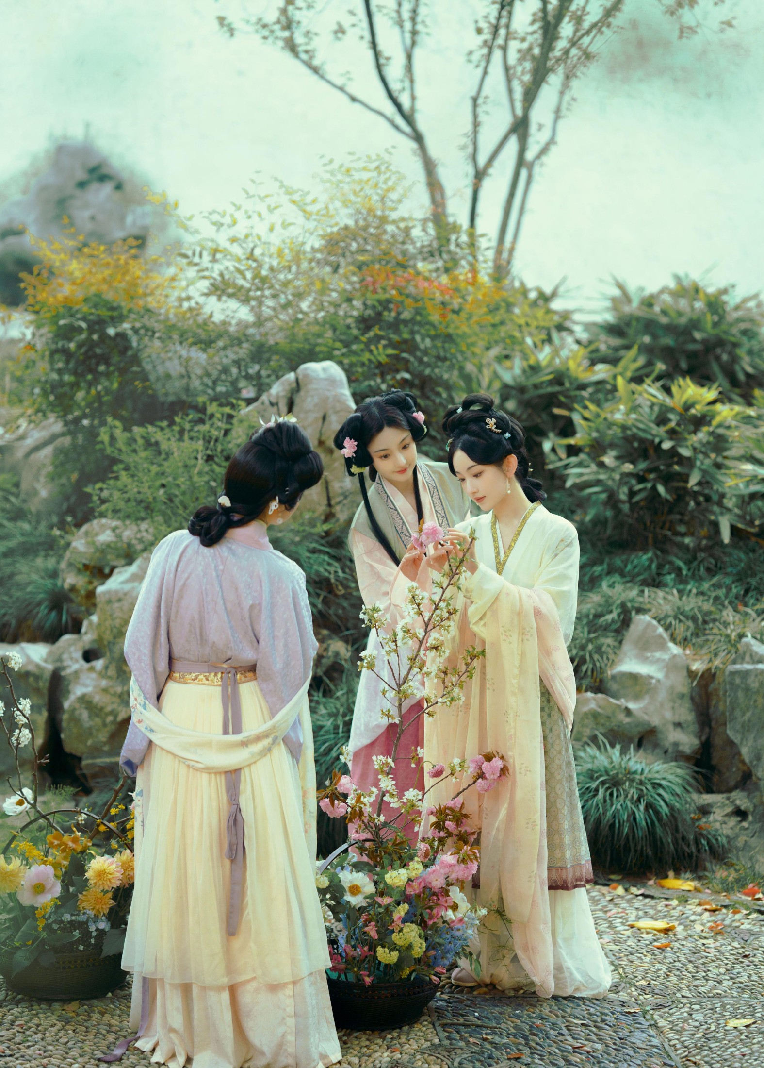 图片[2]-鱼尾酱 洺钰 九九睡不醒. – 《卖花担上》[29P]-COS写真在线网