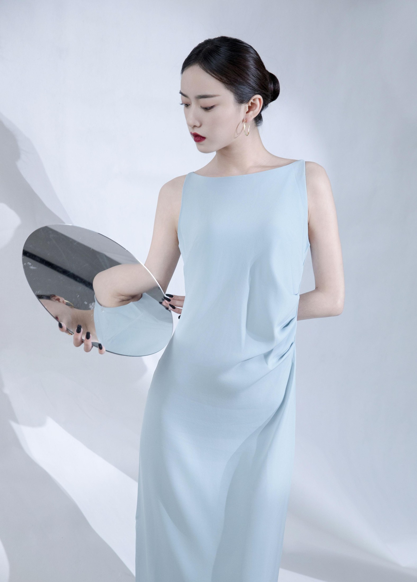 图片[2]-安仔麻麻 – 《一面镜子》[26P]-COS写真在线网