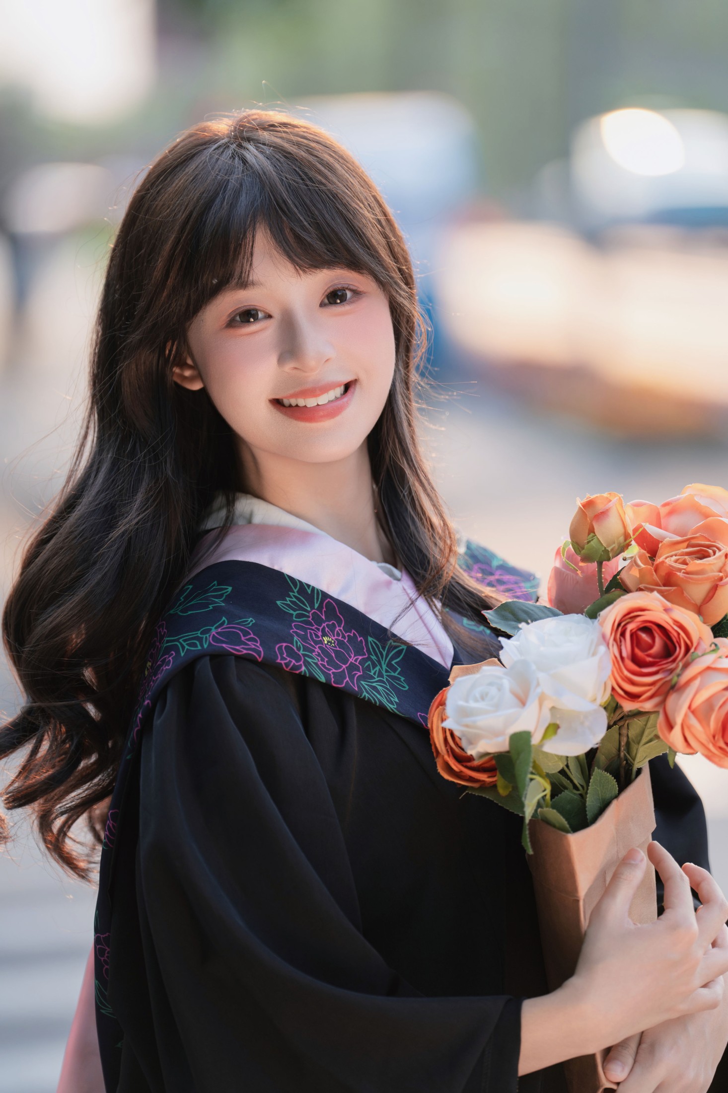 图片[4]-夏芋小年 – 《学士服》[18P]-COS写真在线网