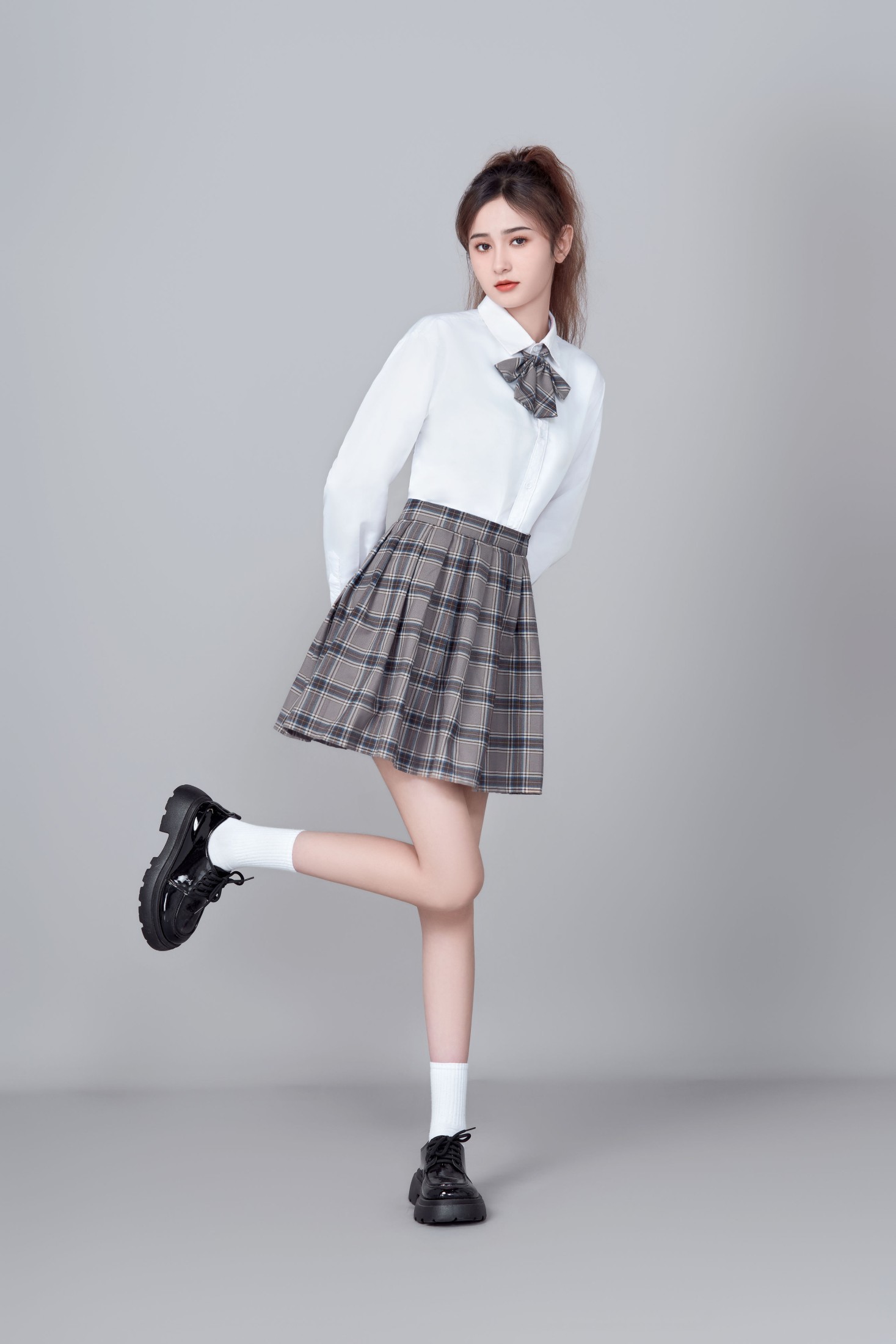 图片[4]-坎杜克 – 《白衫格裙：少女活力映像》[14P]-COS写真在线网