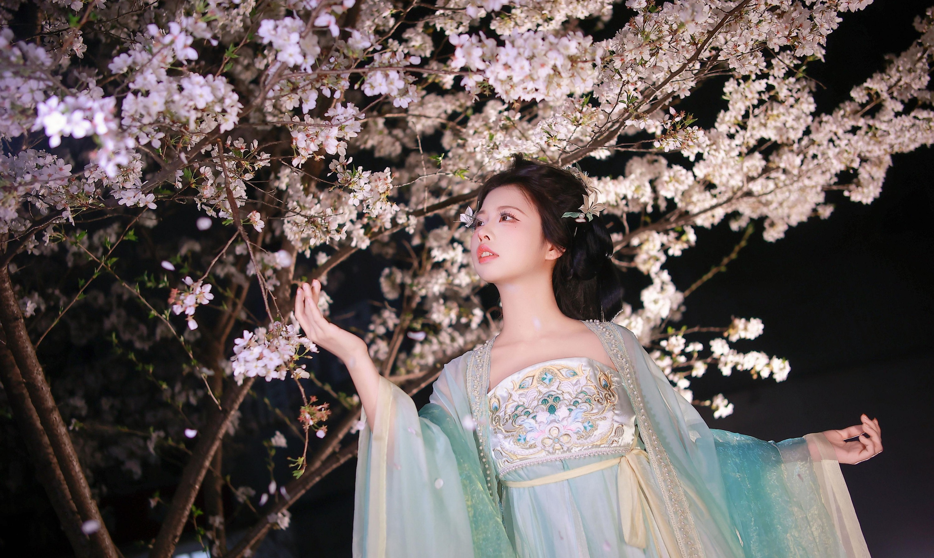 图片[2]-肥肥 – 《樱花与少女》[15P]-COS写真在线网