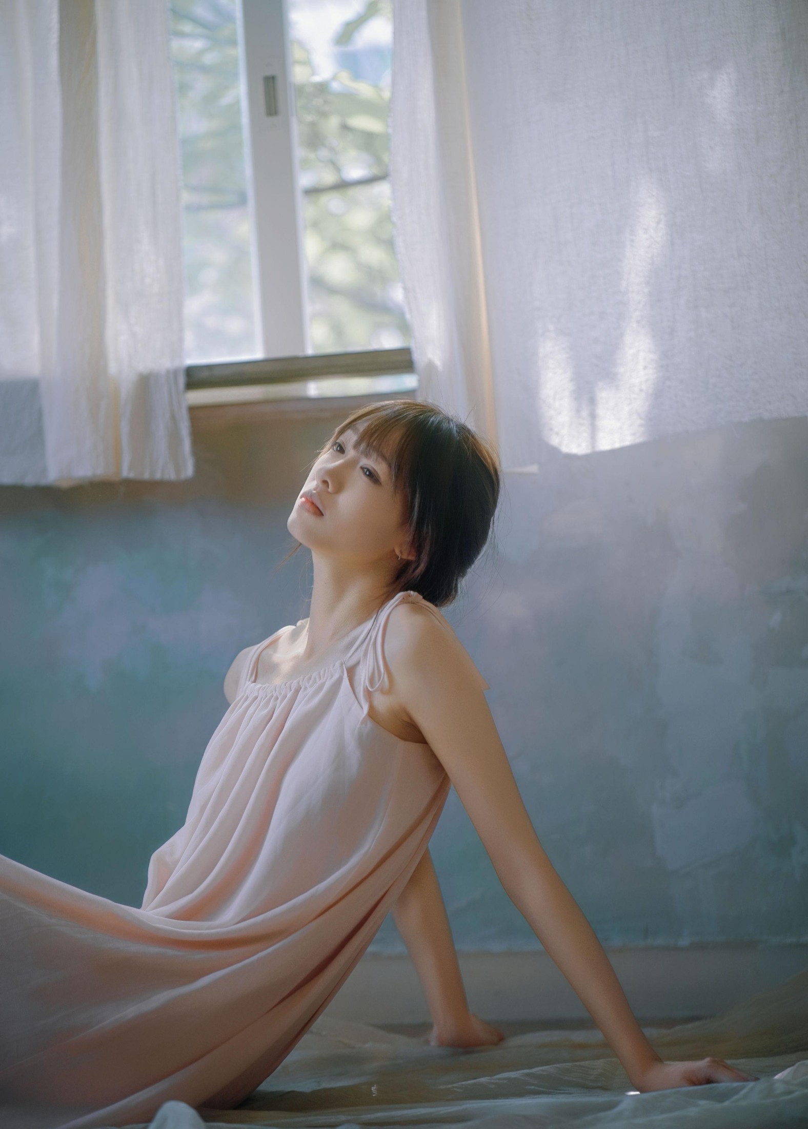 图片[2]-看不清小桂 – 《粉裙少女，海韵柔光》[41P]-COS写真在线网