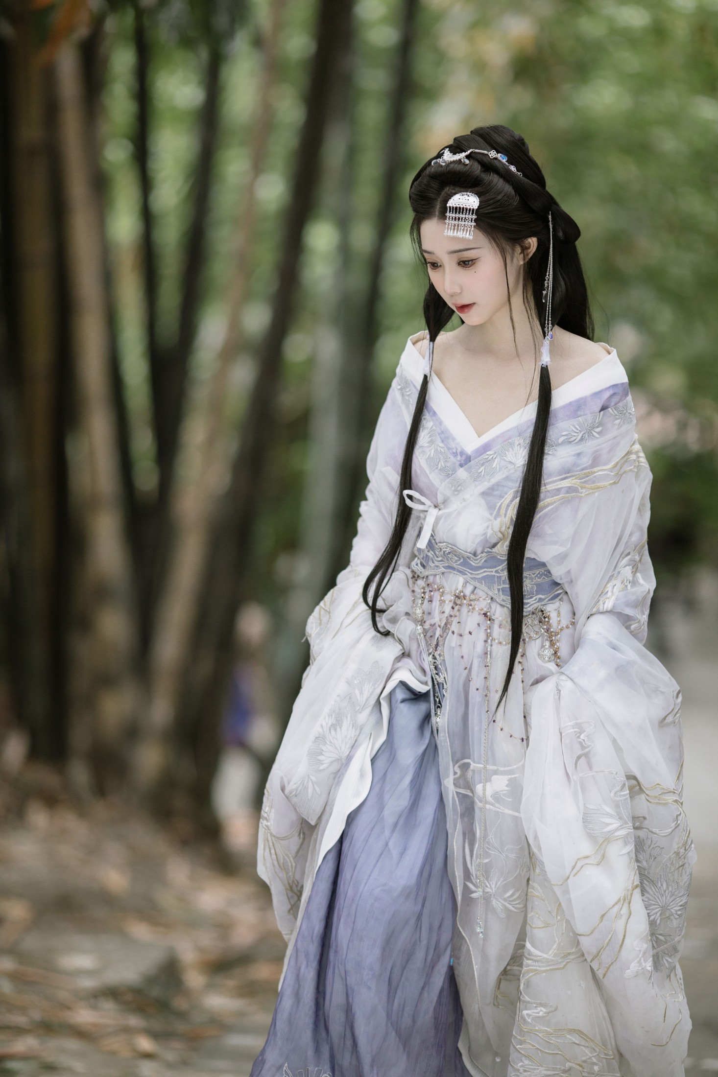 图片[4]-褚鸢鸢 – 《今天的风是杜鹃花香》[18P]-COS写真在线网