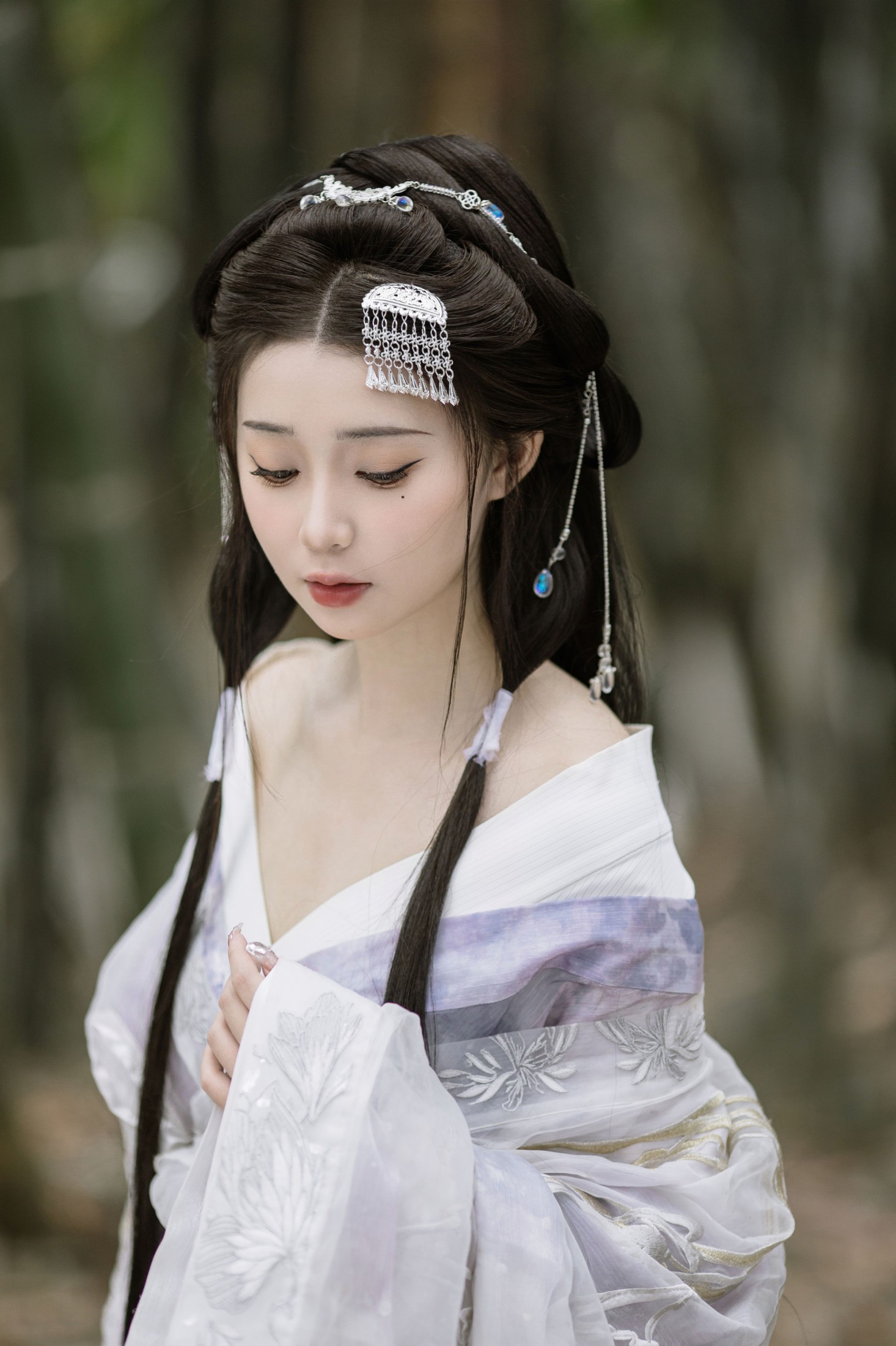 图片[5]-褚鸢鸢 – 《今天的风是杜鹃花香》[18P]-COS写真在线网