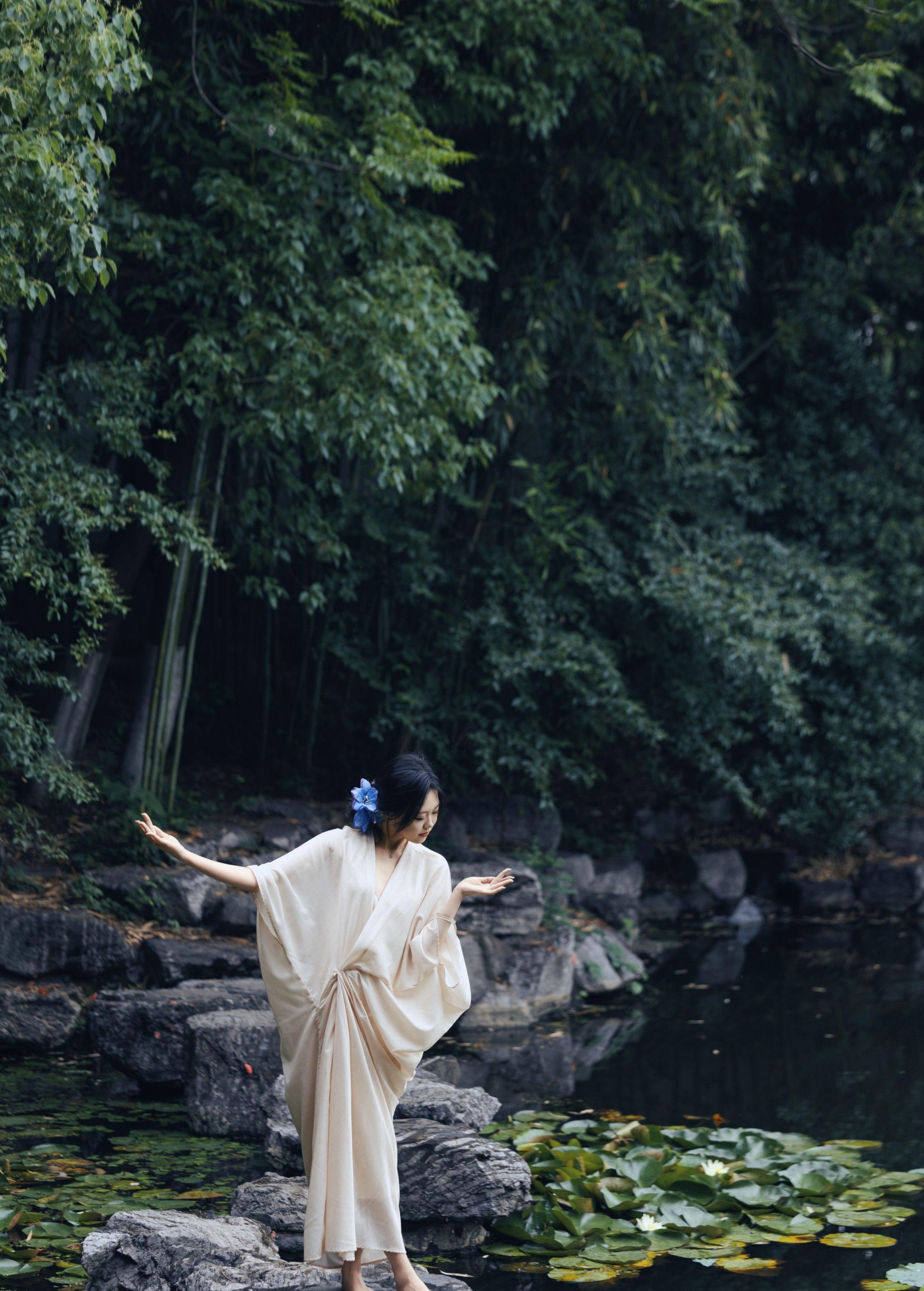 图片[2]-晨曦 – 《柳岸花明又一村》[36P]-COS写真在线网