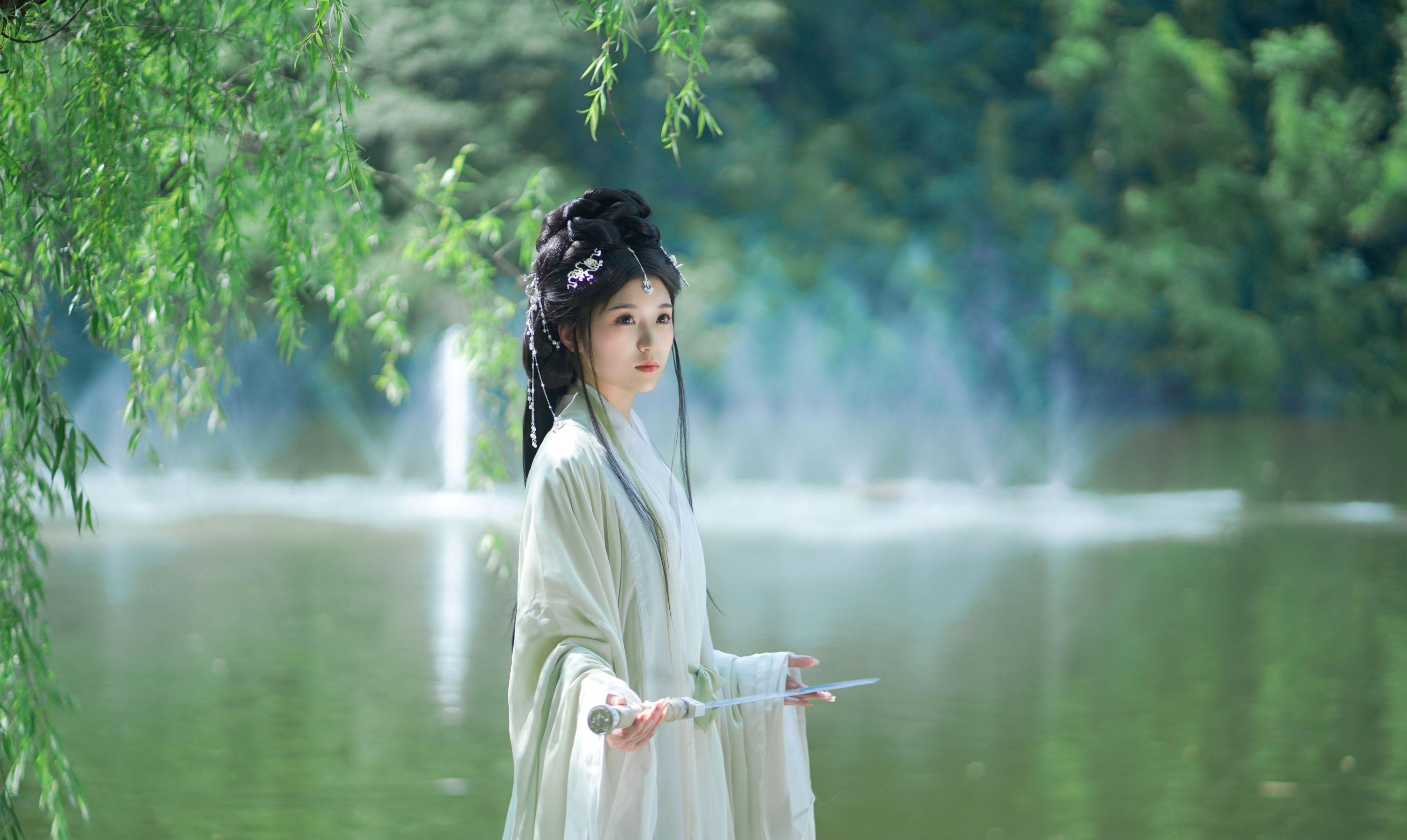 图片[2]-梓榆喝点甜的呀 – 《师姐》[13P]-COS写真在线网