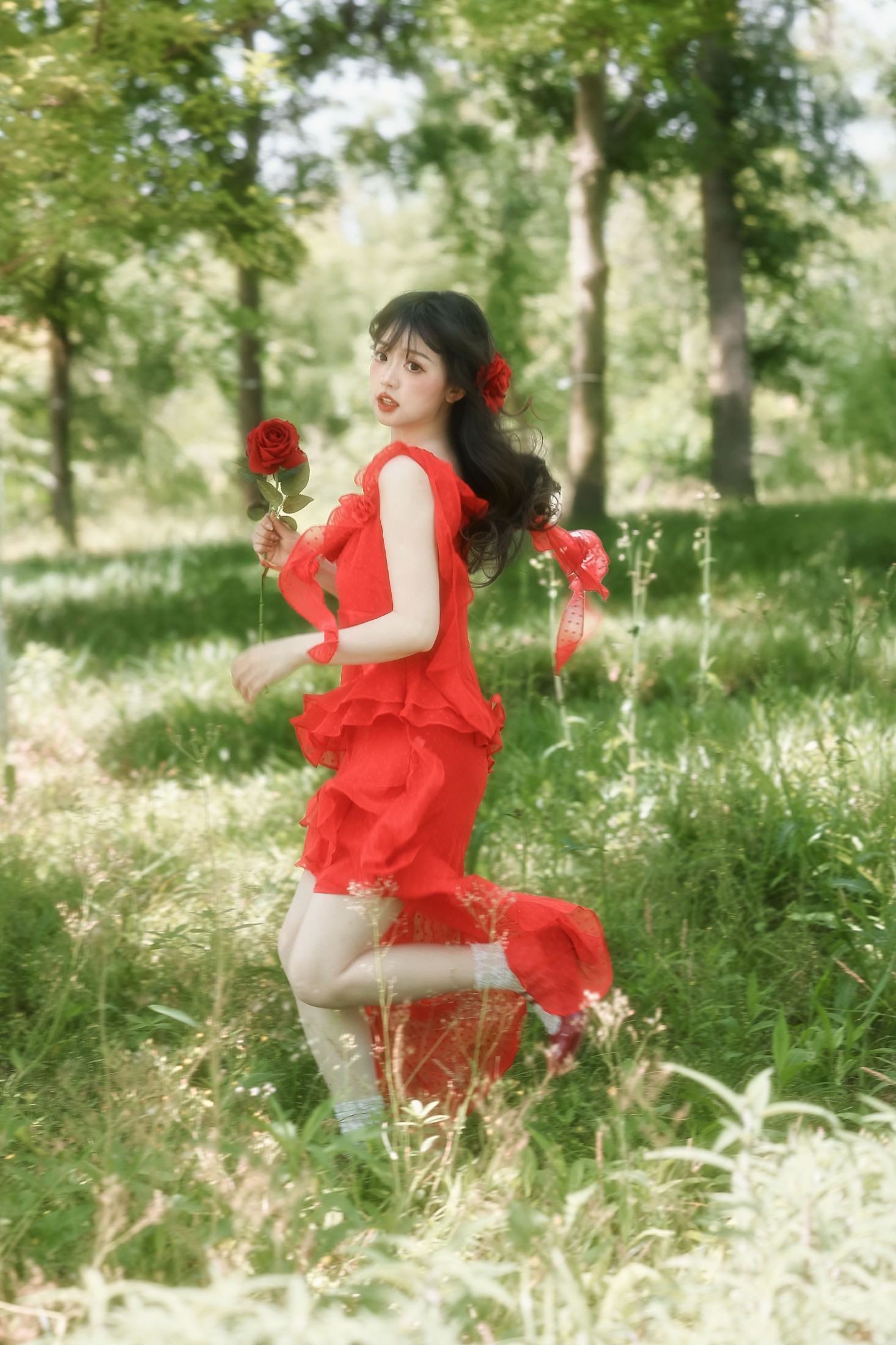 图片[4]-狮子 – 《满屏生命力，像极了夏日肆意绽放的红玫瑰》[20P]-COS写真在线网