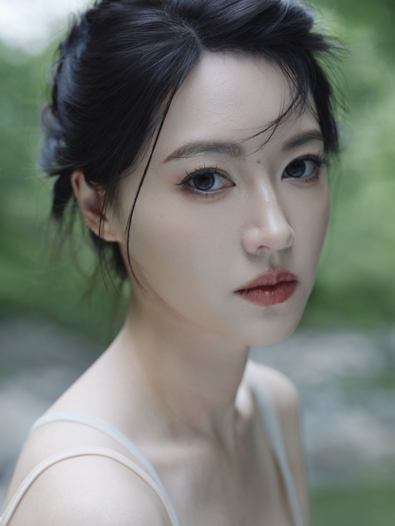 图片[3]-万元里美 – 《破茧》[13P]-COS写真在线网